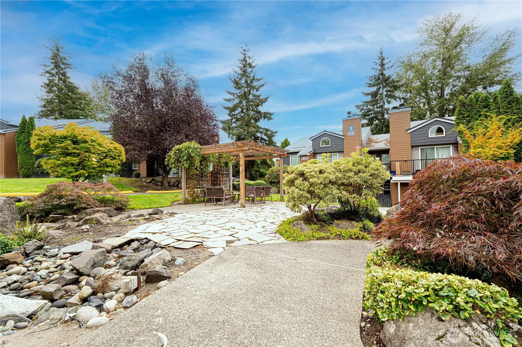 2609 S 272nd Street #33, Kent, WA 98032