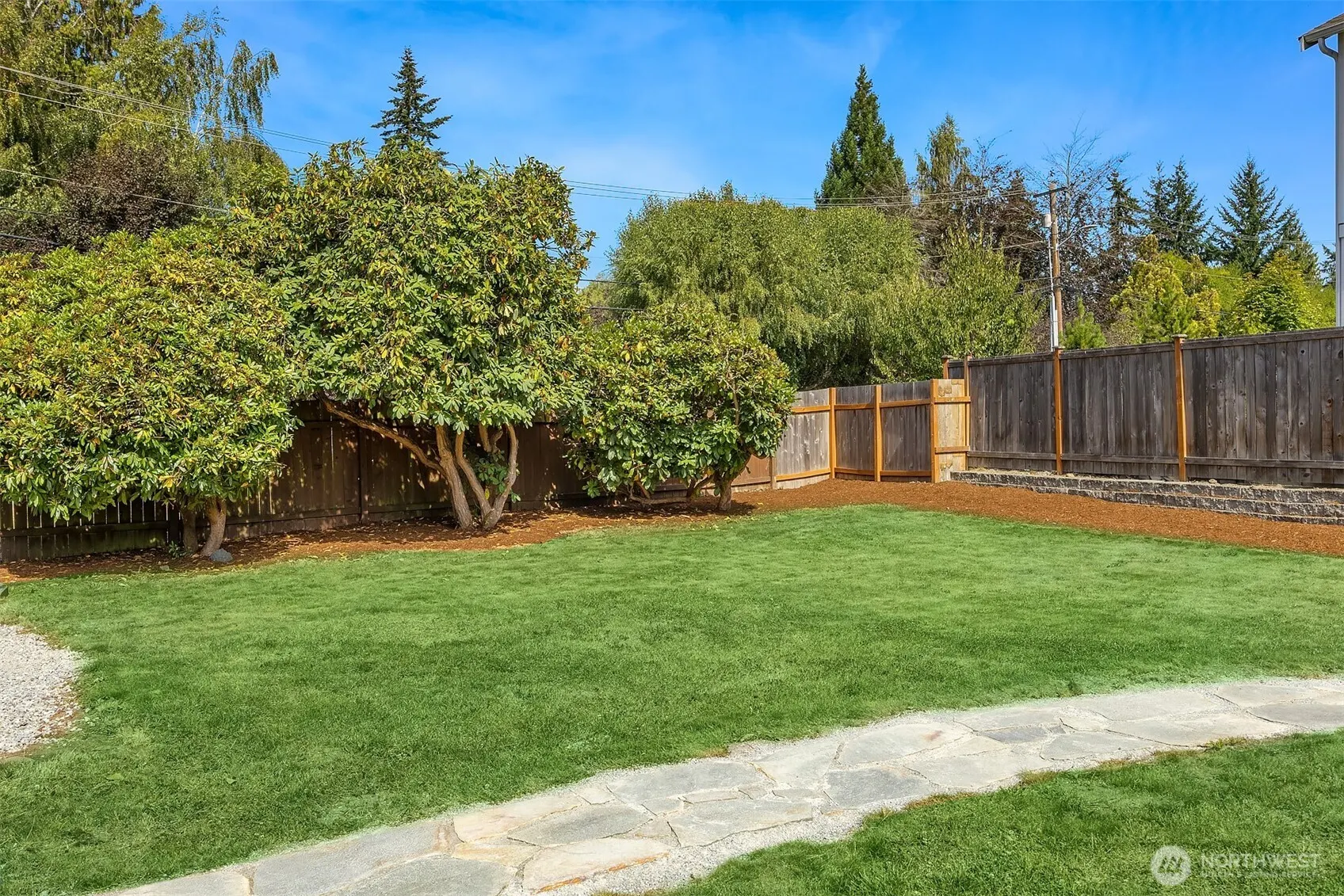 1008 Logan Road , Lynnwood, WA 98036