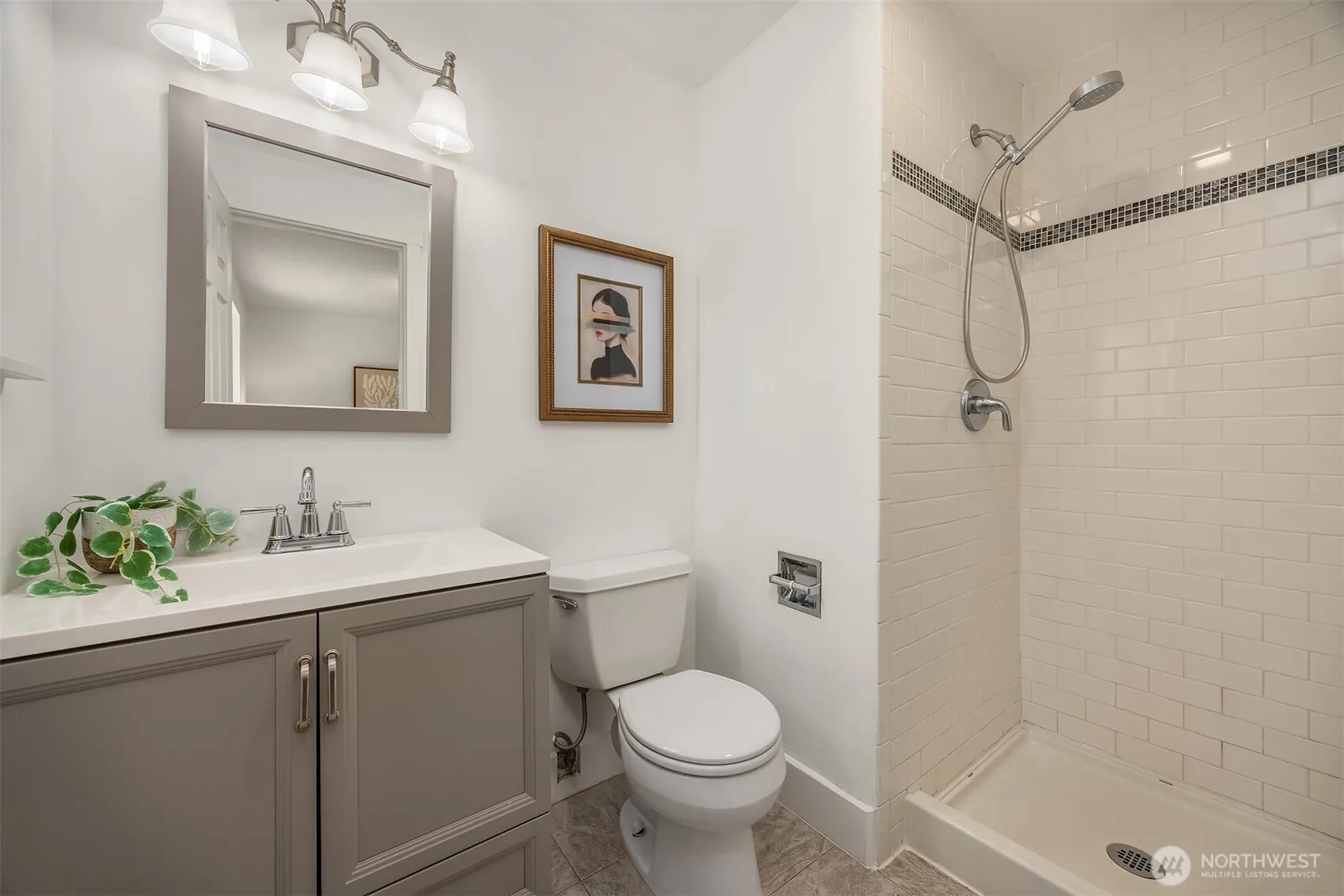 1008 Logan Road , Lynnwood, WA 98036