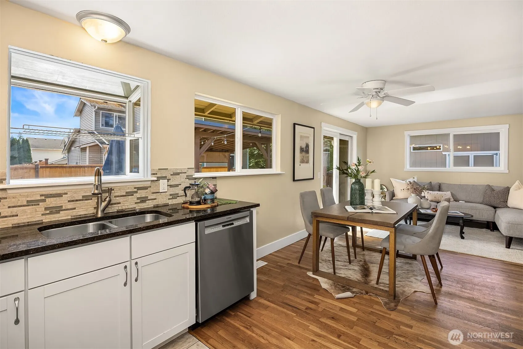 1008 Logan Road , Lynnwood, WA 98036