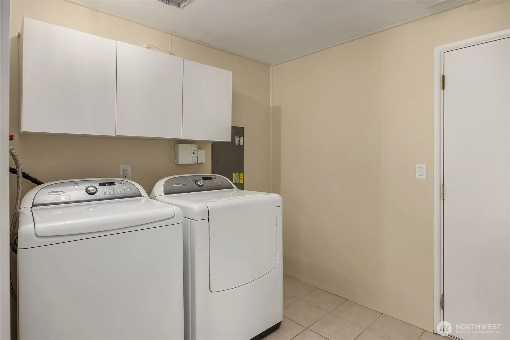 1008 Logan Road , Lynnwood, WA 98036