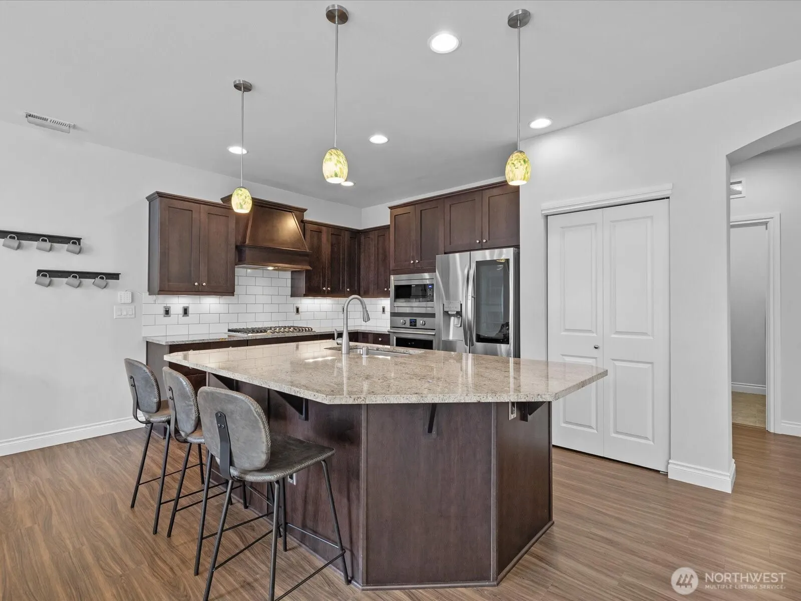 20334 85th Place NE, Bothell, WA 98011