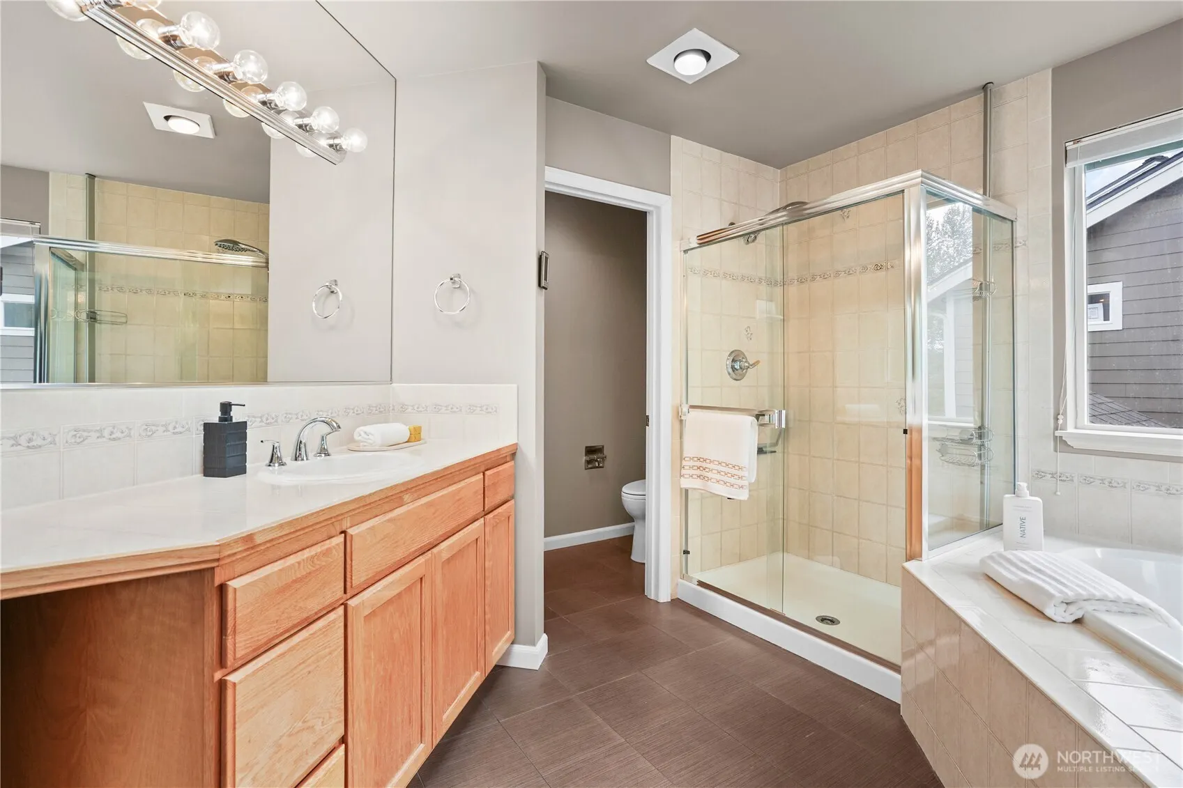 17343 SE 187th Street , Renton, WA 98058
