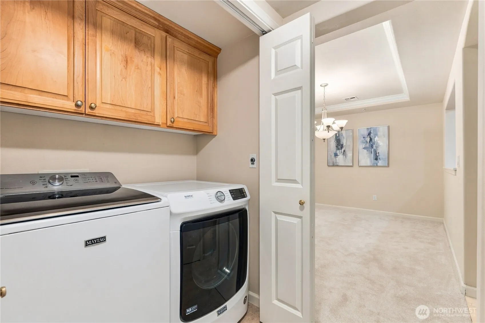 4535 Providence Point Place SE #102, Issaquah, WA 98029