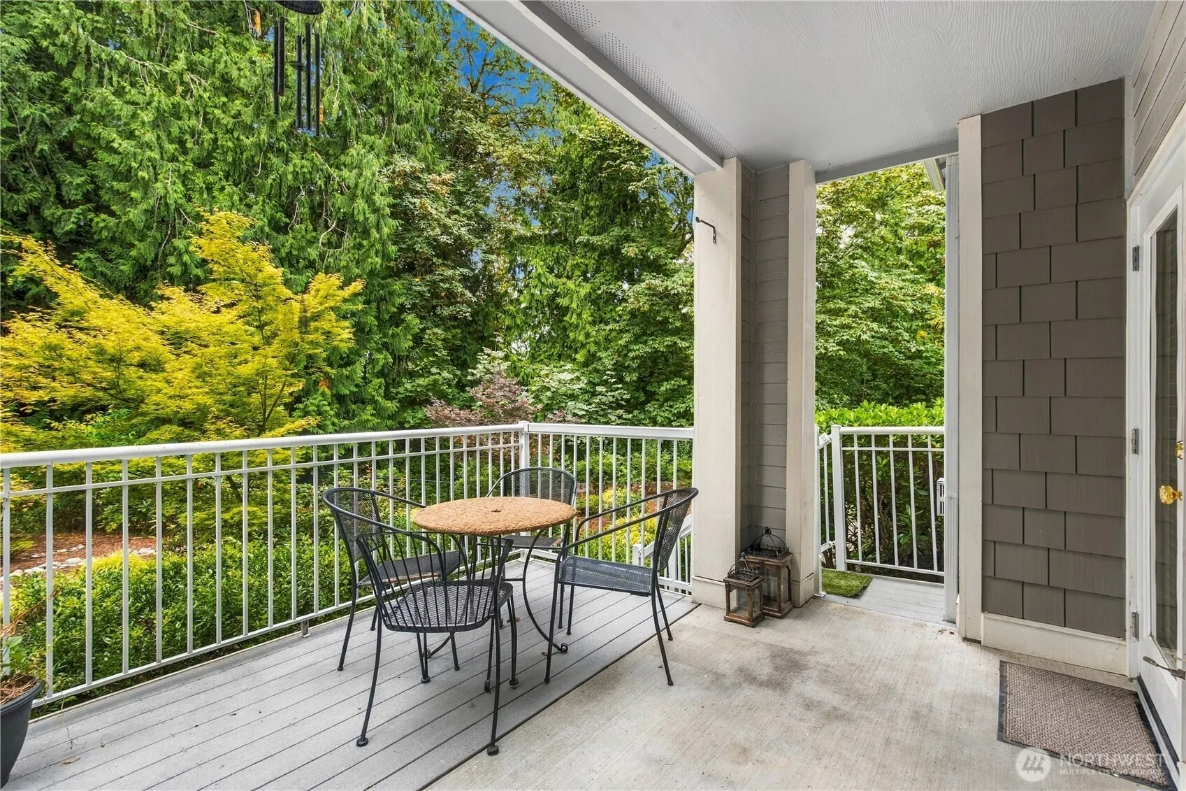 4535 Providence Point Place SE #102, Issaquah, WA 98029