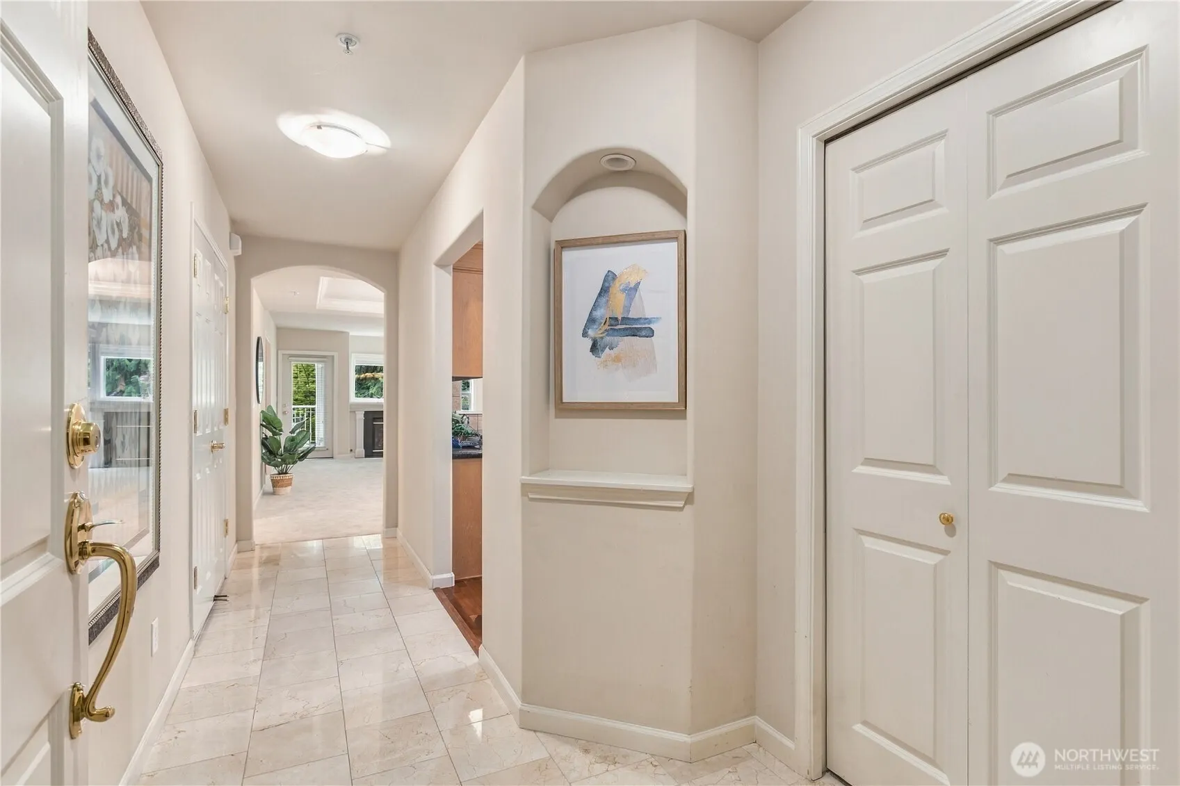 4535 Providence Point Place SE #102, Issaquah, WA 98029