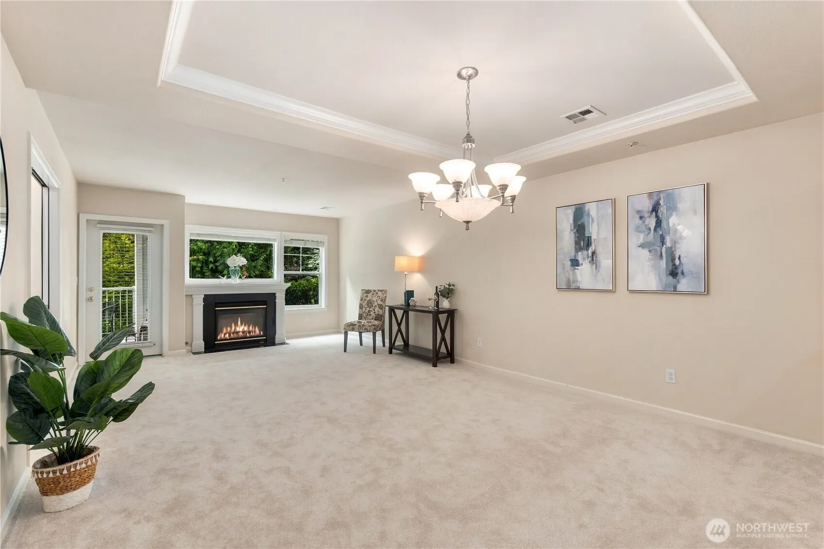 4535 Providence Point Place SE #102, Issaquah, WA 98029