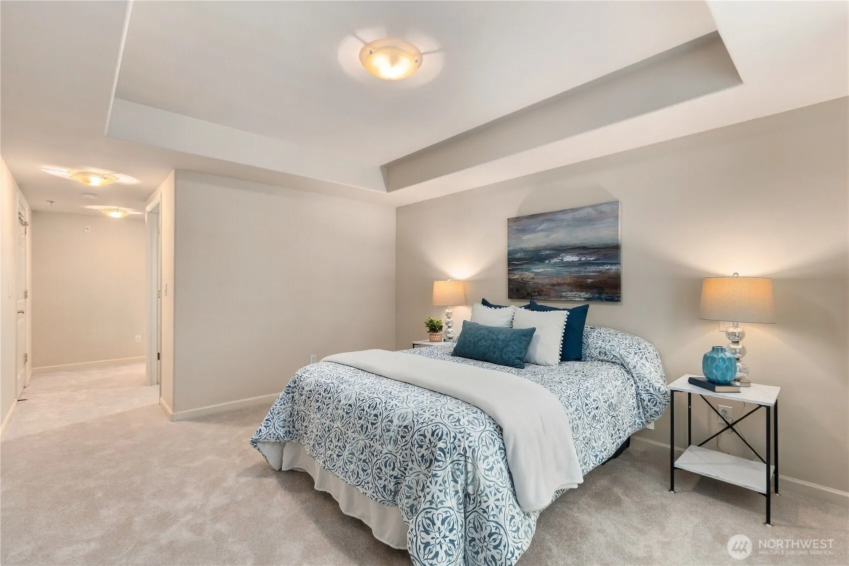 4535 Providence Point Place SE #102, Issaquah, WA 98029