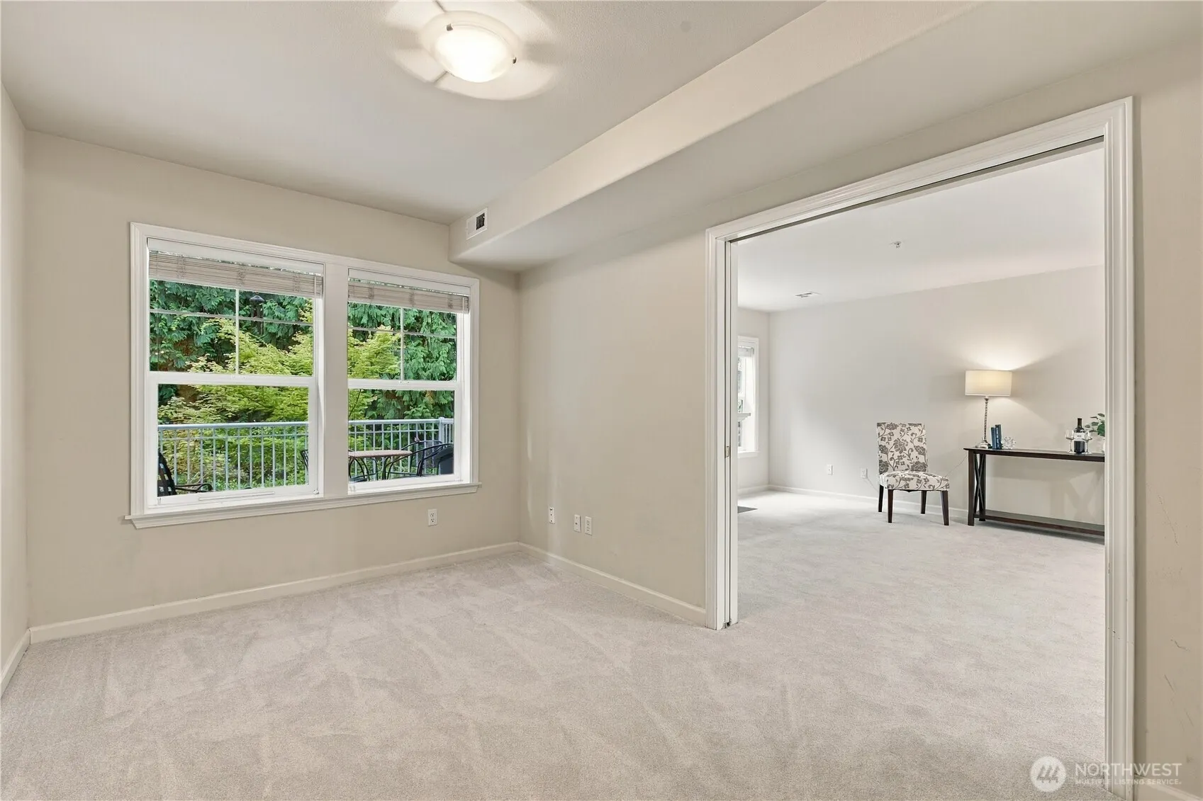4535 Providence Point Place SE #102, Issaquah, WA 98029