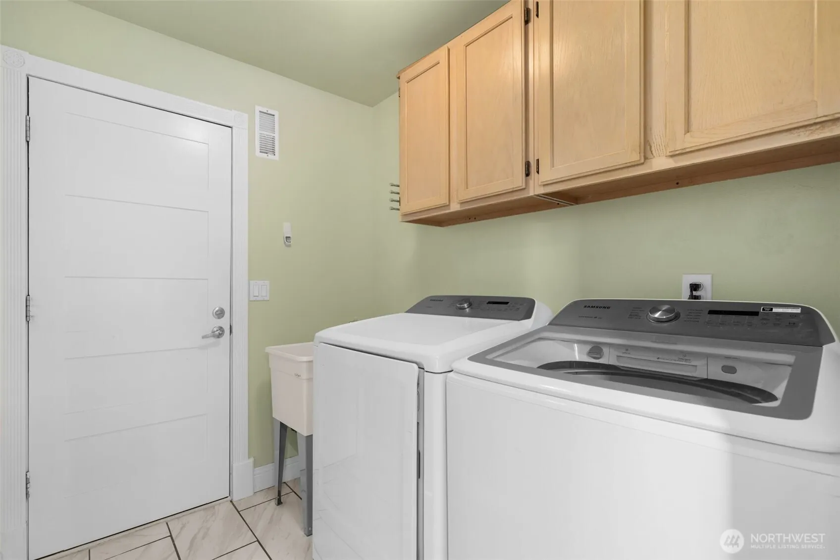 3111 154th Street SW, Lynnwood, WA 98087