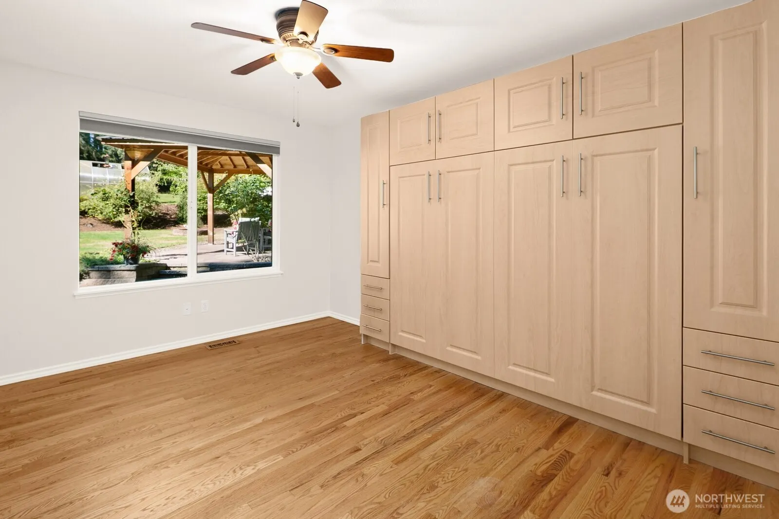 13605 NE 48th Place , Bellevue, WA 98005