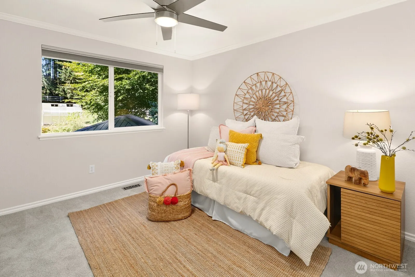 13605 NE 48th Place , Bellevue, WA 98005