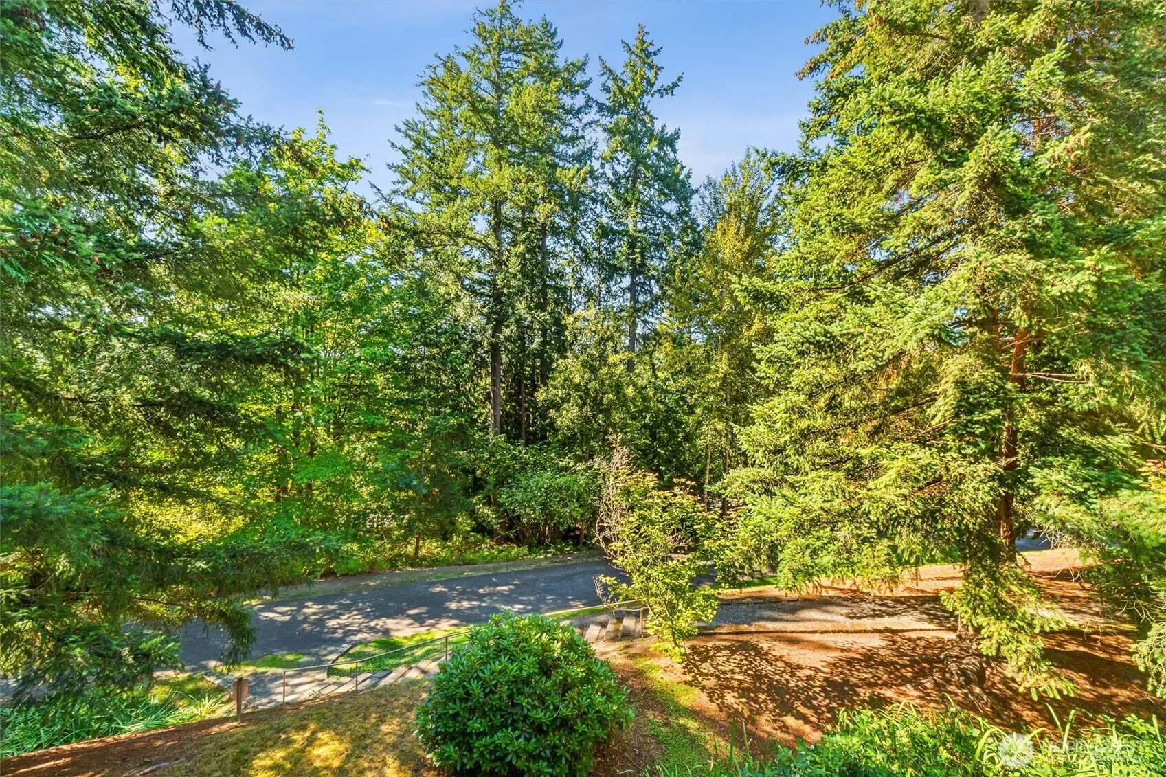 18555 NE 57th Street #18555, Redmond, WA 98052