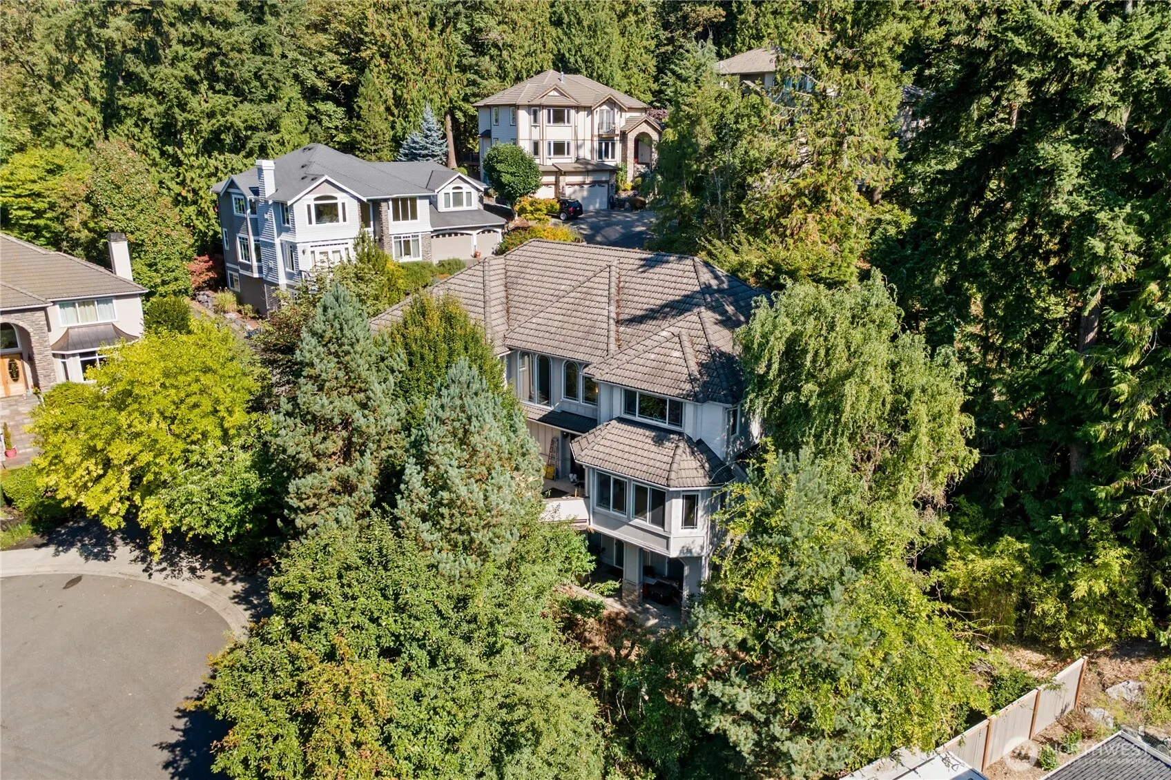 19627 NE 33rd Place , Sammamish, WA 98074