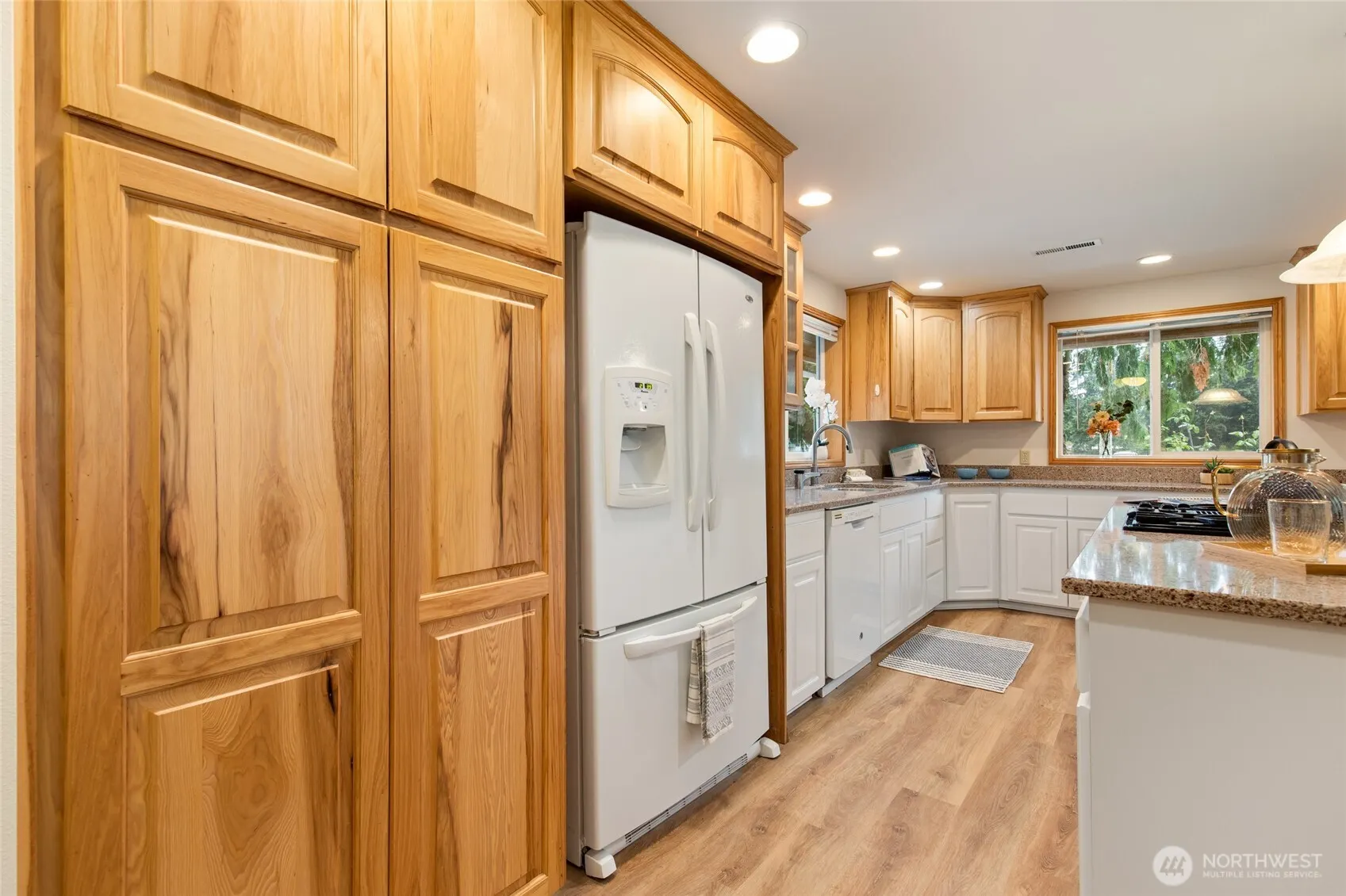 1730 216th Street SW, Lynnwood, WA 98036