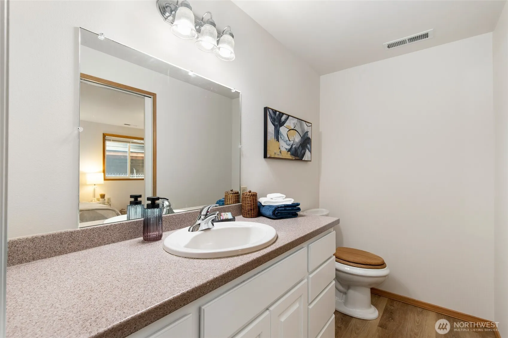 1730 216th Street SW, Lynnwood, WA 98036