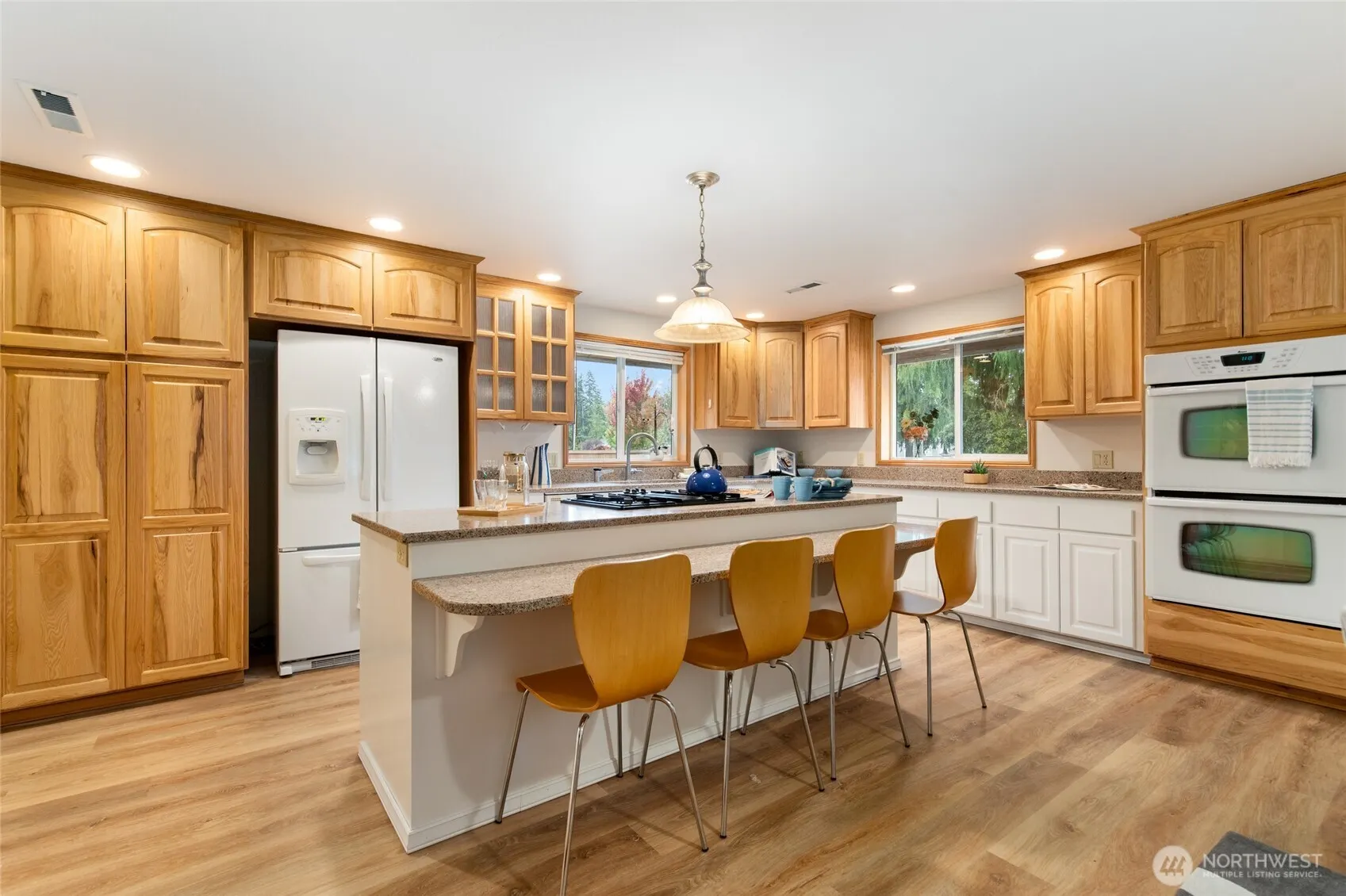 1730 216th Street SW, Lynnwood, WA 98036
