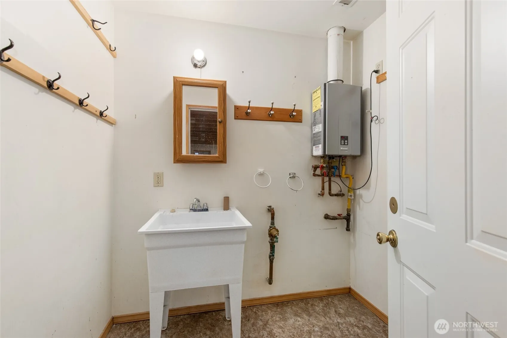 1730 216th Street SW, Lynnwood, WA 98036