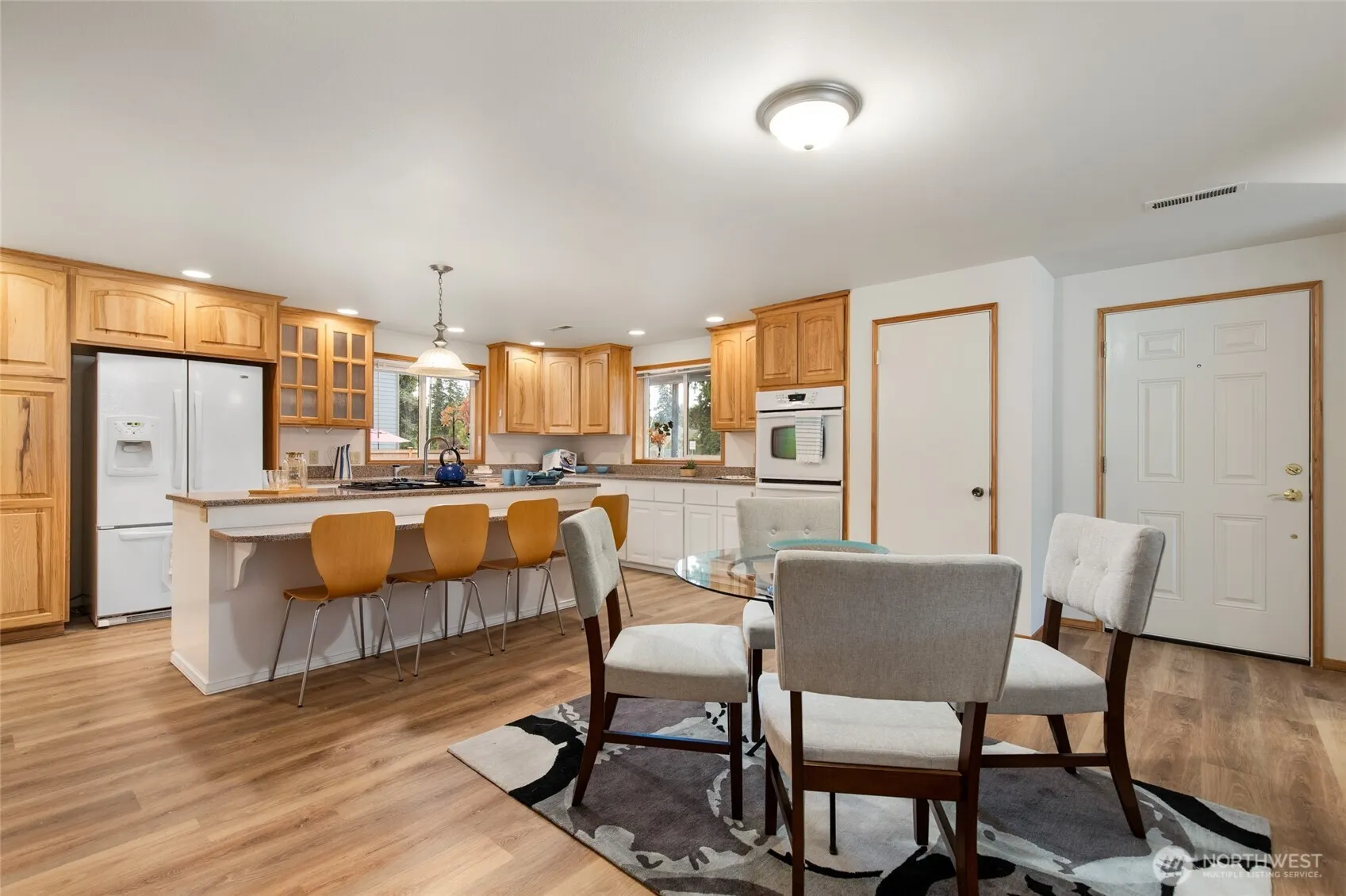1730 216th Street SW, Lynnwood, WA 98036