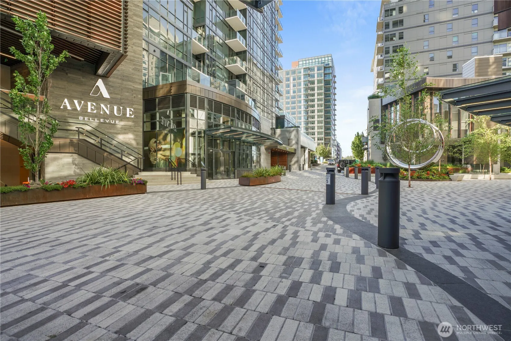 889 NE 103rd Avenue #610, Bellevue, WA 98004