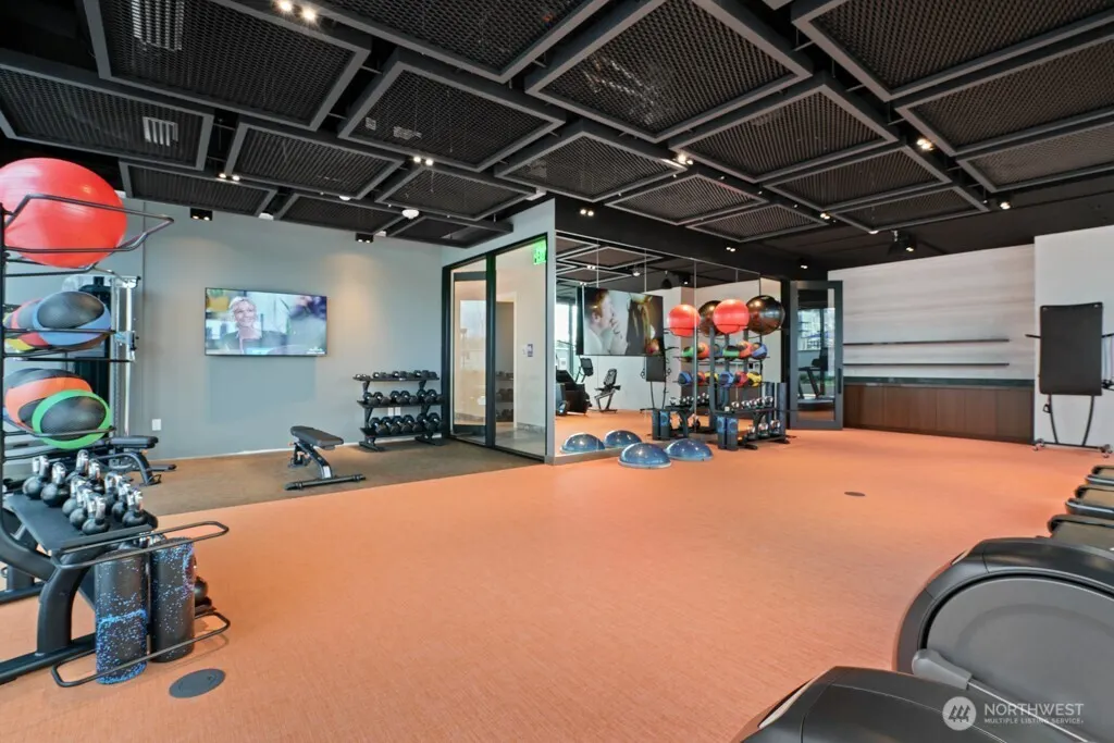 889 NE 103rd Avenue #610, Bellevue, WA 98004