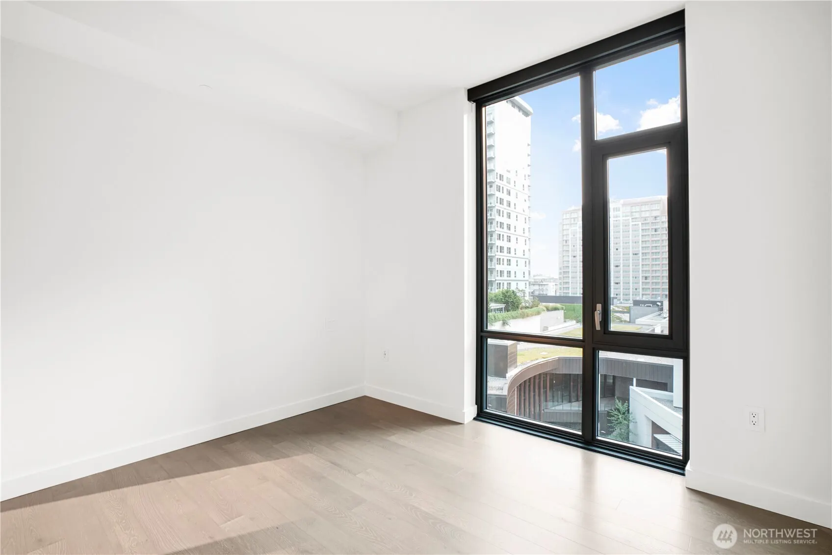 889 NE 103rd Avenue #610, Bellevue, WA 98004
