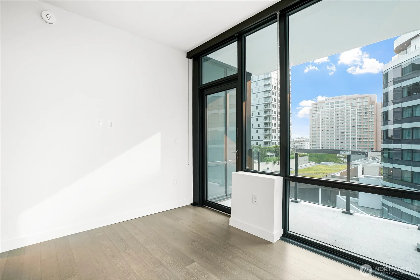 889 NE 103rd Avenue #610, Bellevue, WA 98004