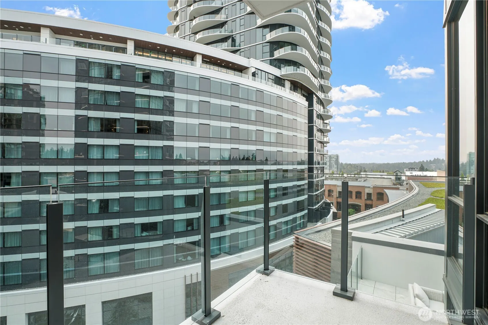 889 NE 103rd Avenue #610, Bellevue, WA 98004