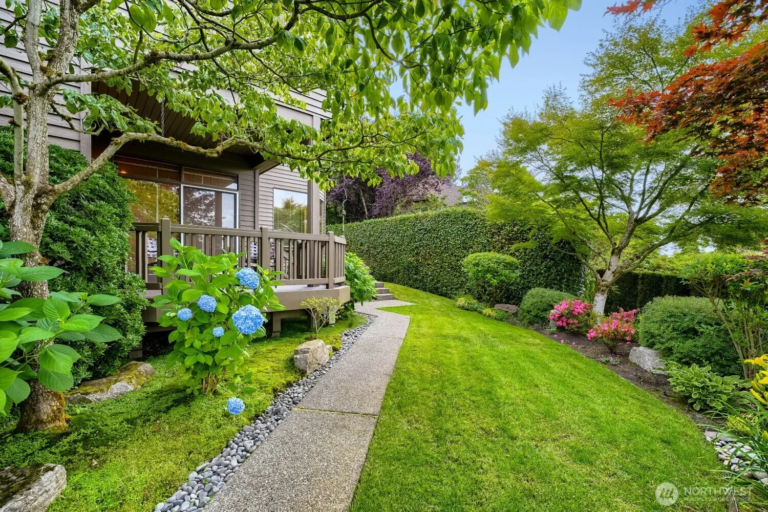 16122 NE 49th Court , Redmond, WA 98052