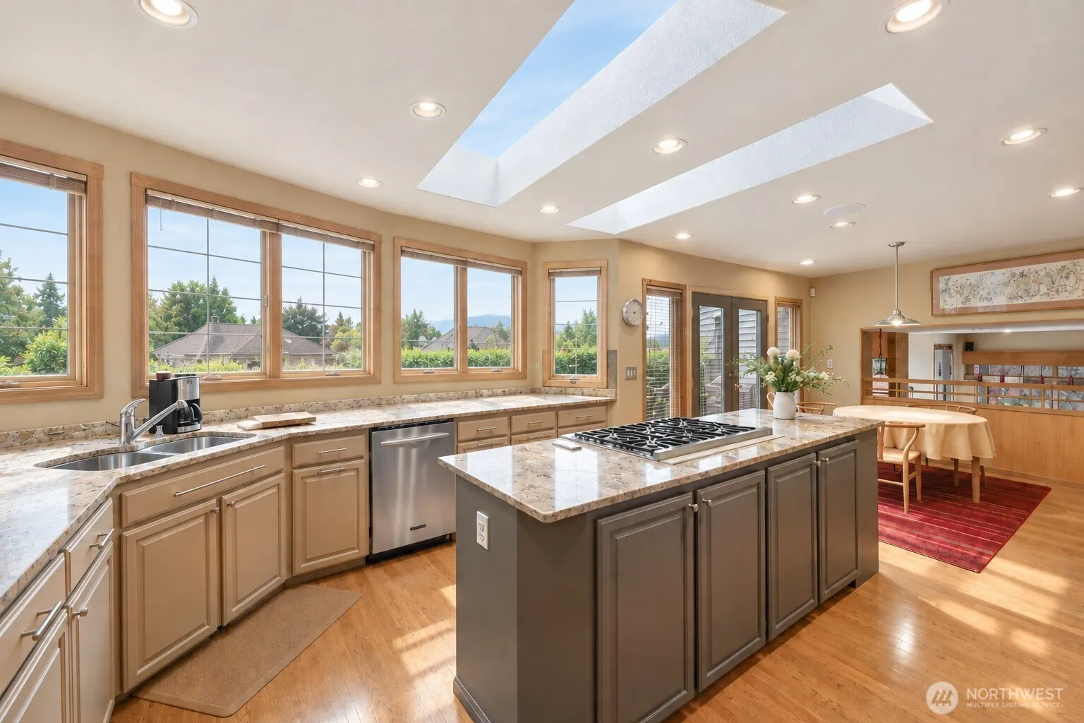 16122 NE 49th Court , Redmond, WA 98052