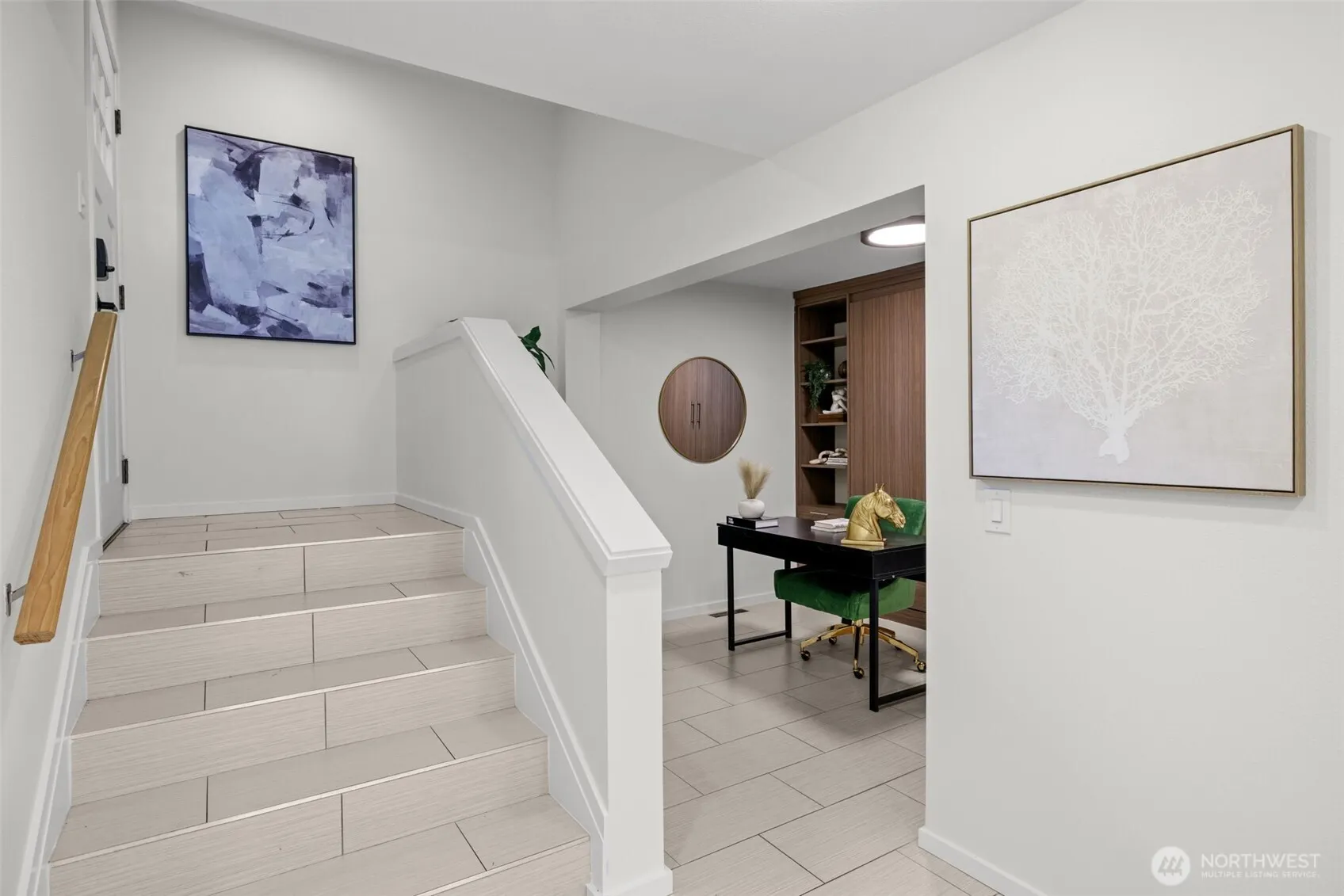 17498 NE 40th Place #I1, Redmond, WA 98052