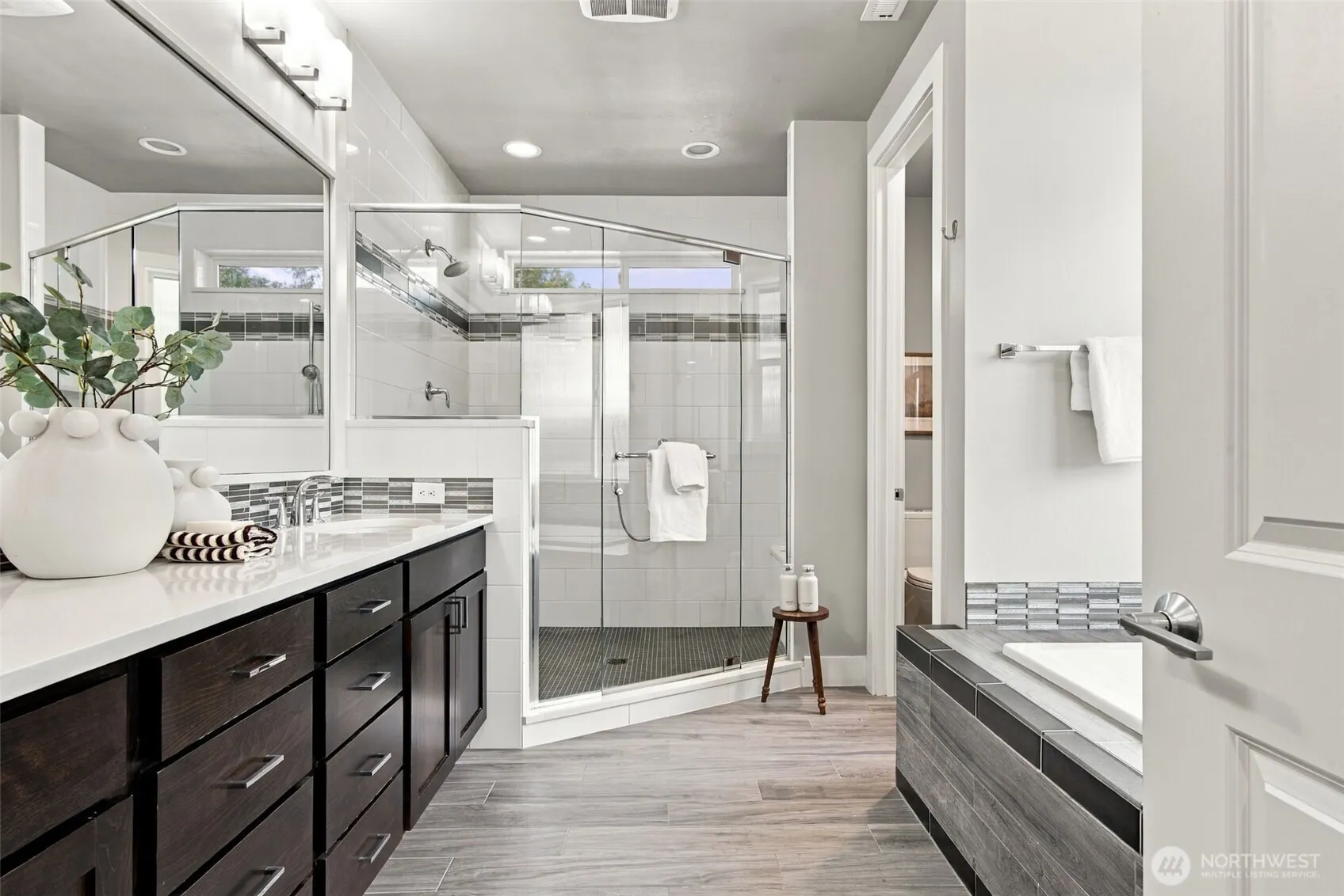 3240 112th Avenue SE, Bellevue, WA 98004