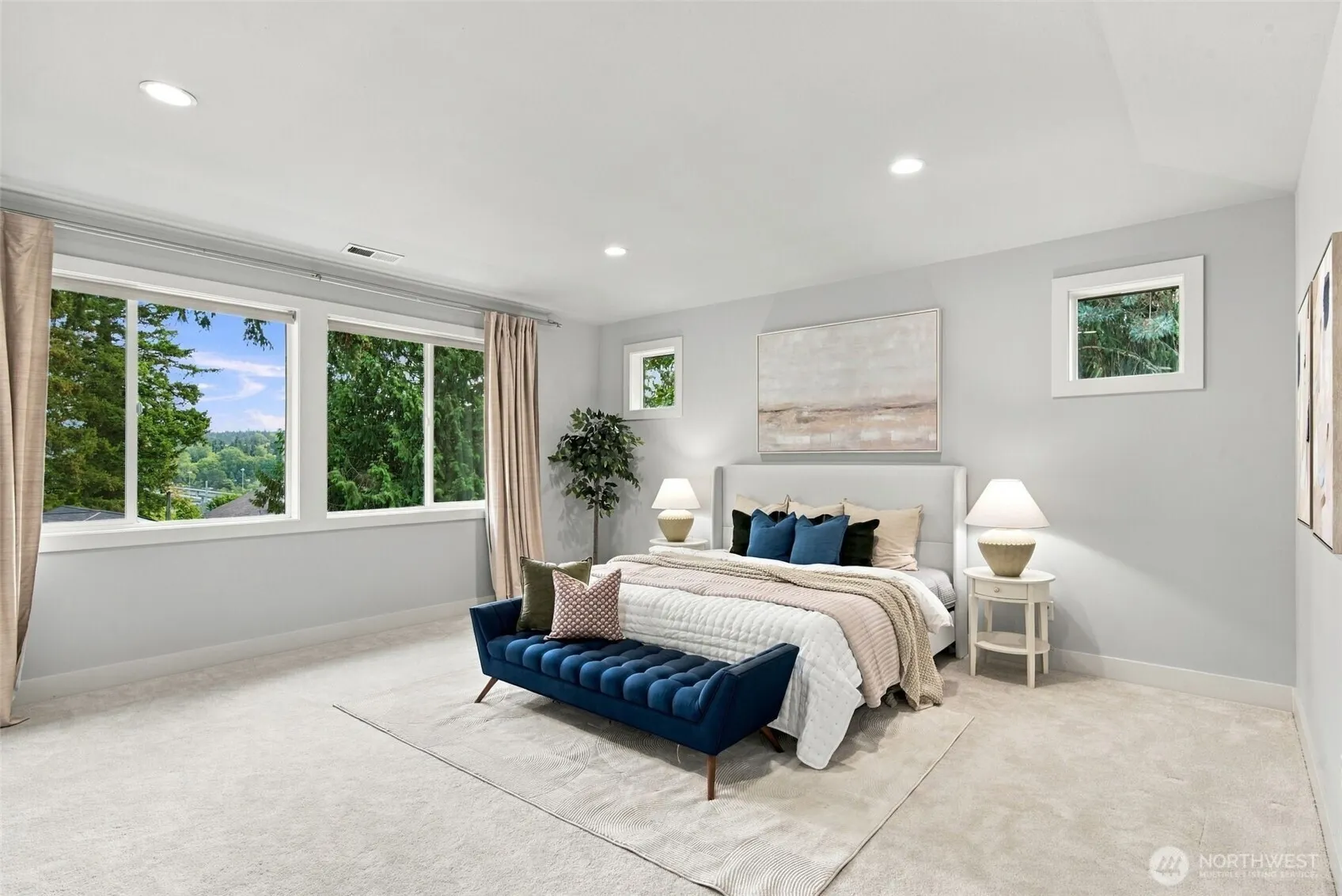 3240 112th Avenue SE, Bellevue, WA 98004