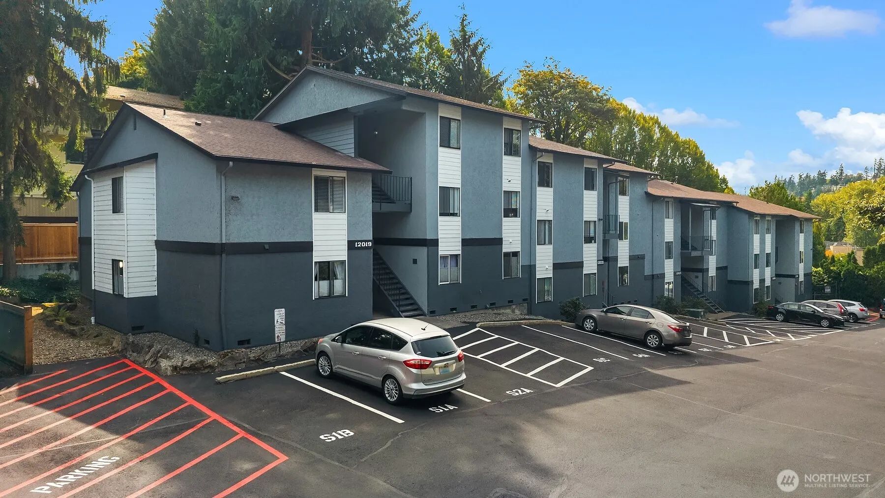12021 100th Avenue NE #C3, Kirkland, WA 98034