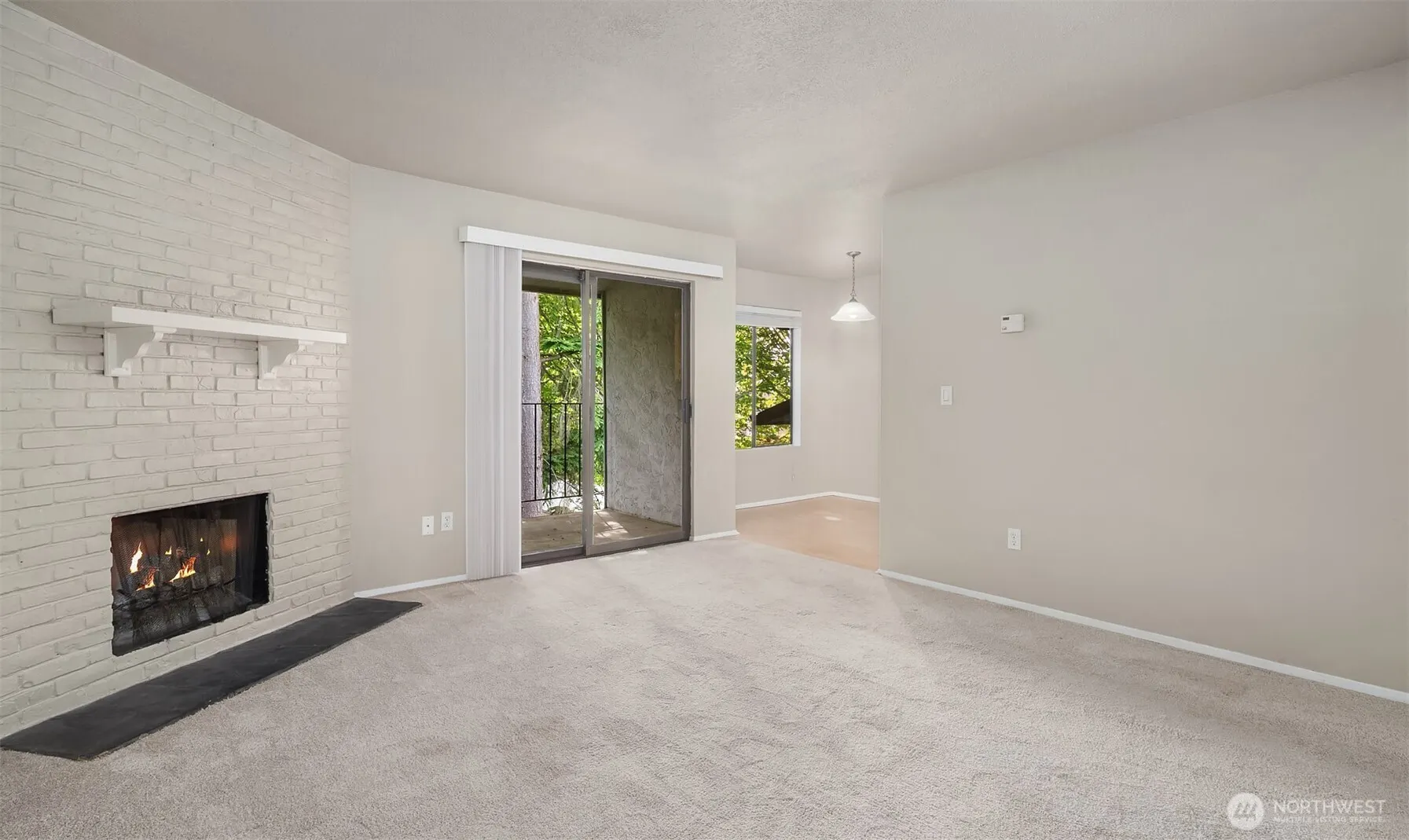 12021 100th Avenue NE #C3, Kirkland, WA 98034