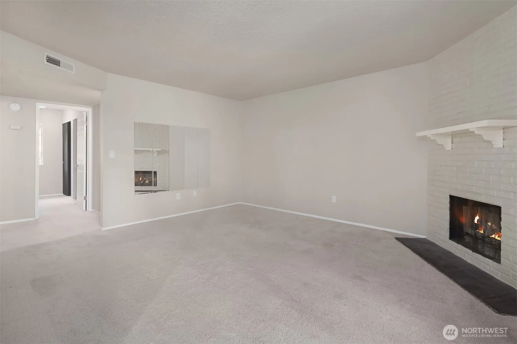 12021 100th Avenue NE #C3, Kirkland, WA 98034
