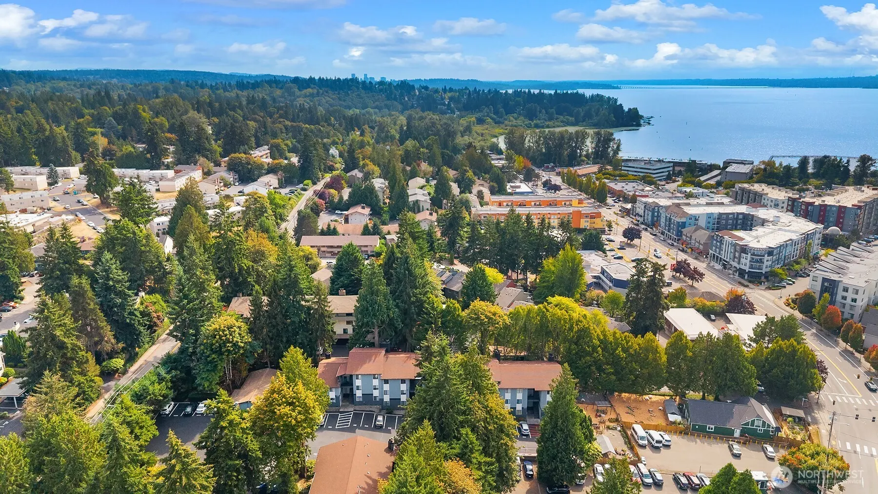 12021 100th Avenue NE #C3, Kirkland, WA 98034