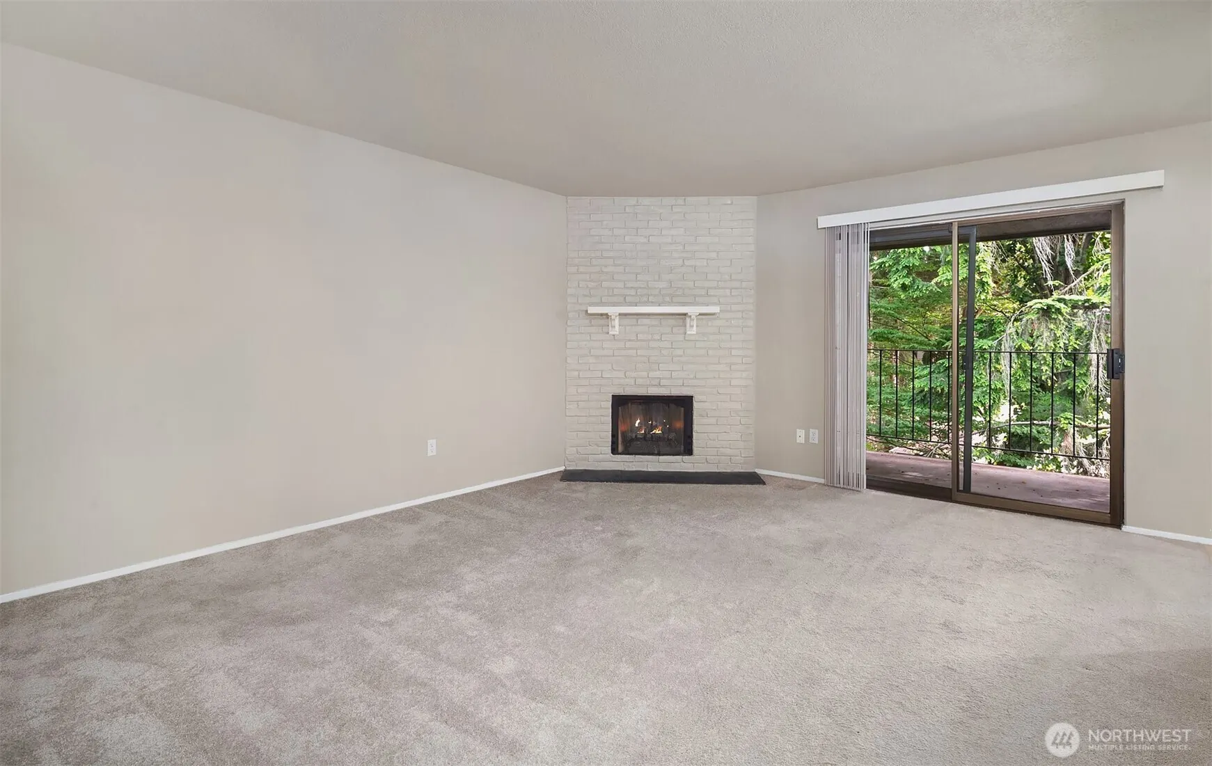 12021 100th Avenue NE #C3, Kirkland, WA 98034