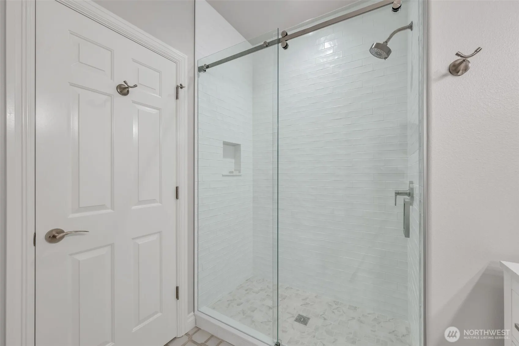 1260 108th Avenue NE, Bellevue, WA 98004