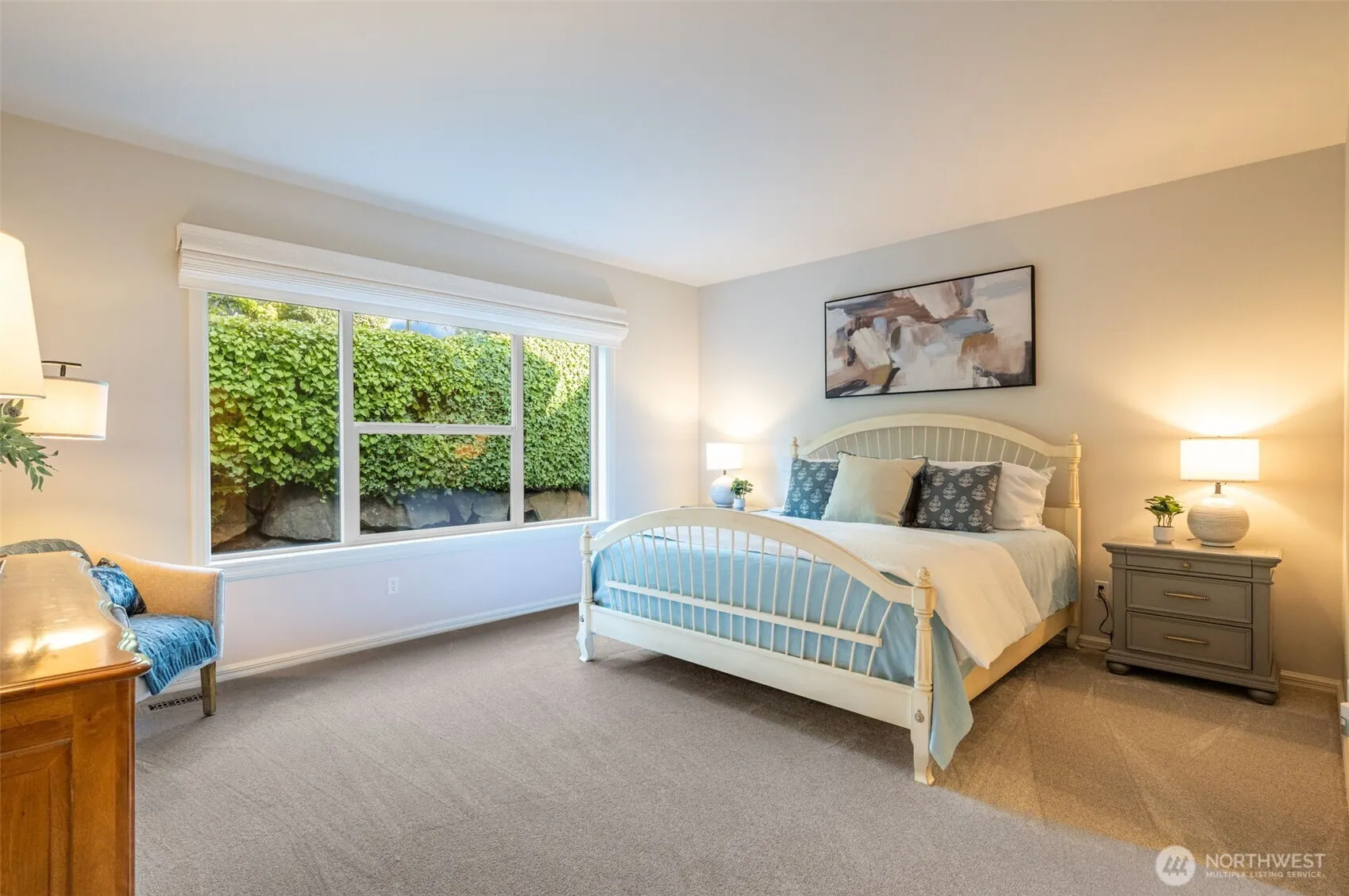 1260 108th Avenue NE, Bellevue, WA 98004