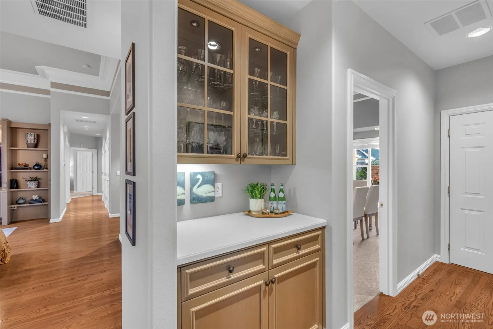 1260 108th Avenue NE, Bellevue, WA 98004