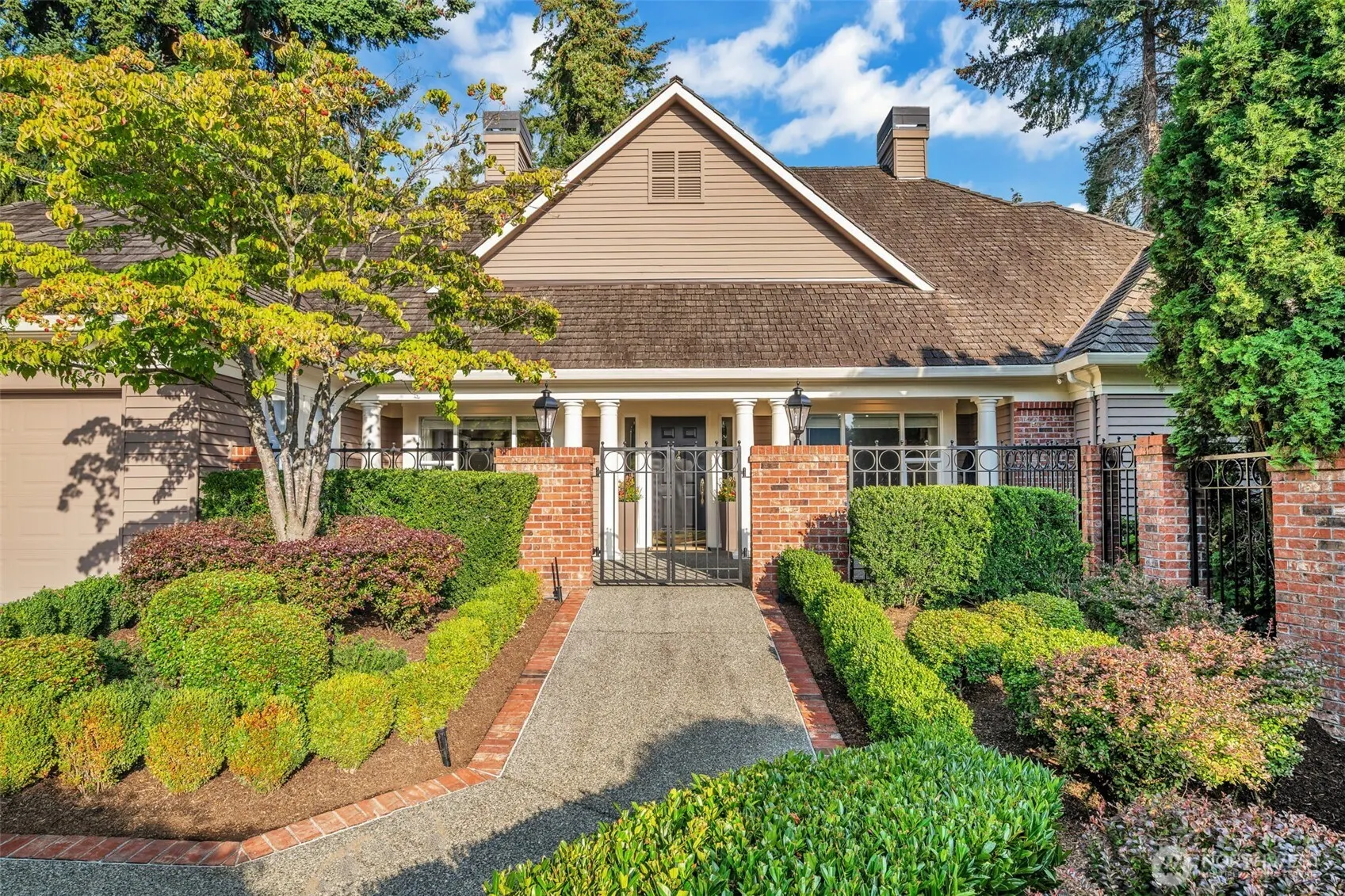 1260 108th Avenue NE, Bellevue, WA 98004