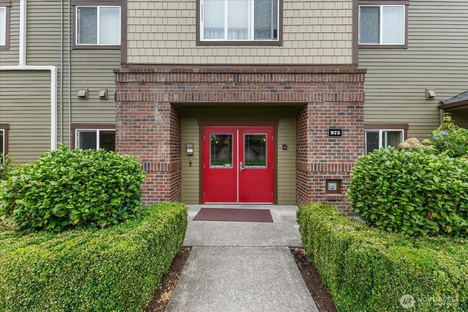 973 NE Ingram Street #A101, Issaquah, WA 98029-5429
