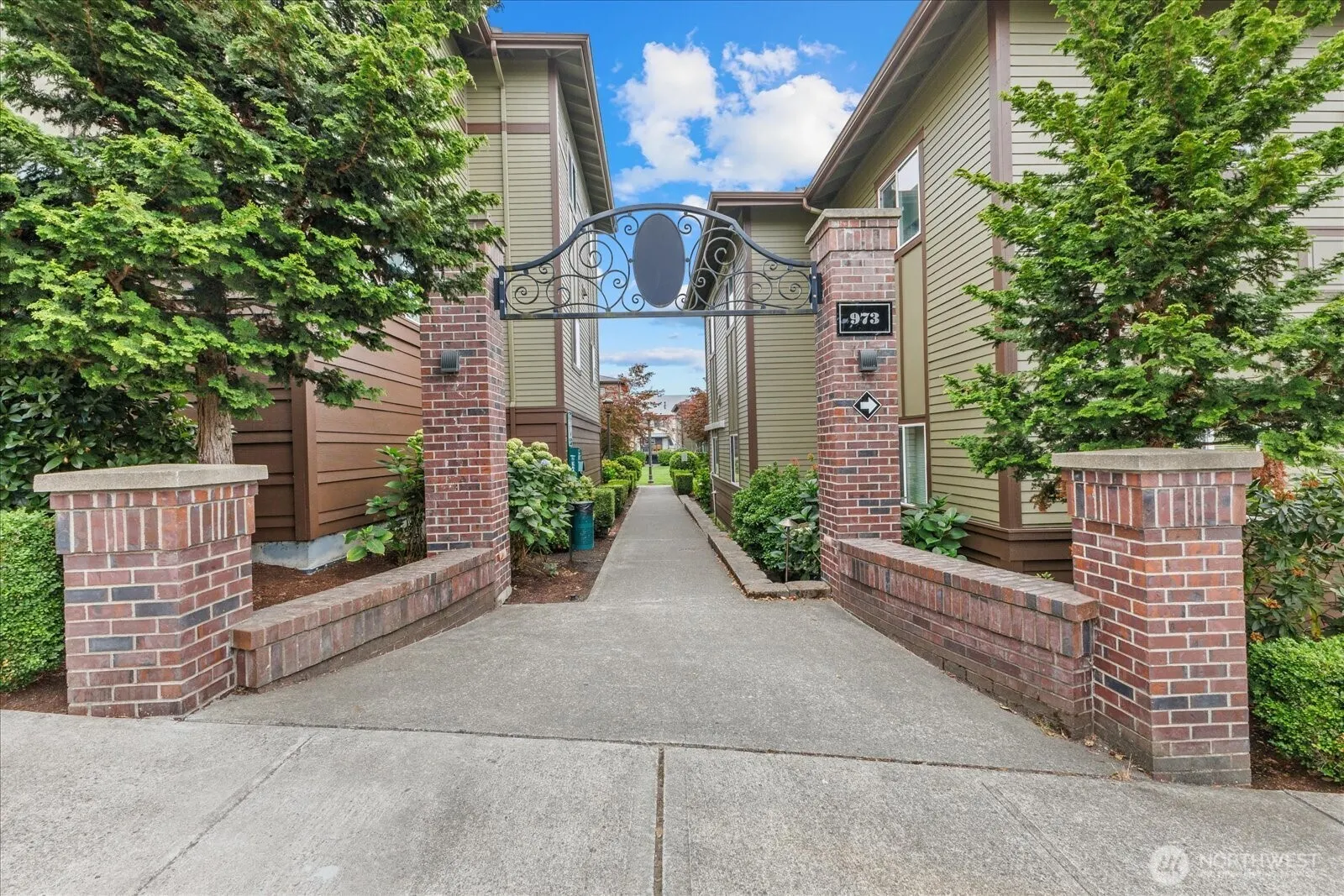 973 NE Ingram Street #A101, Issaquah, WA 98029-5429