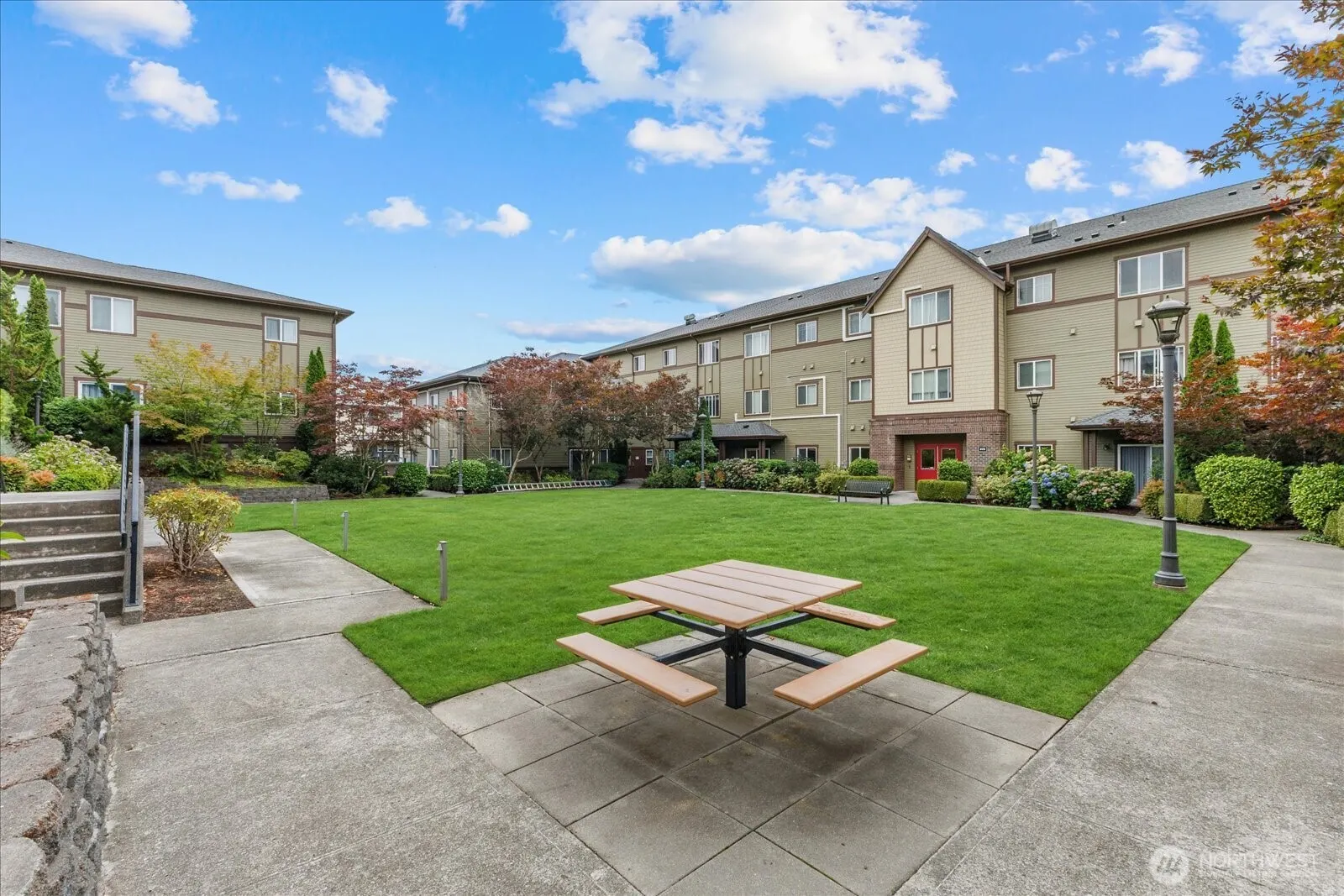 973 NE Ingram Street #A101, Issaquah, WA 98029-5429
