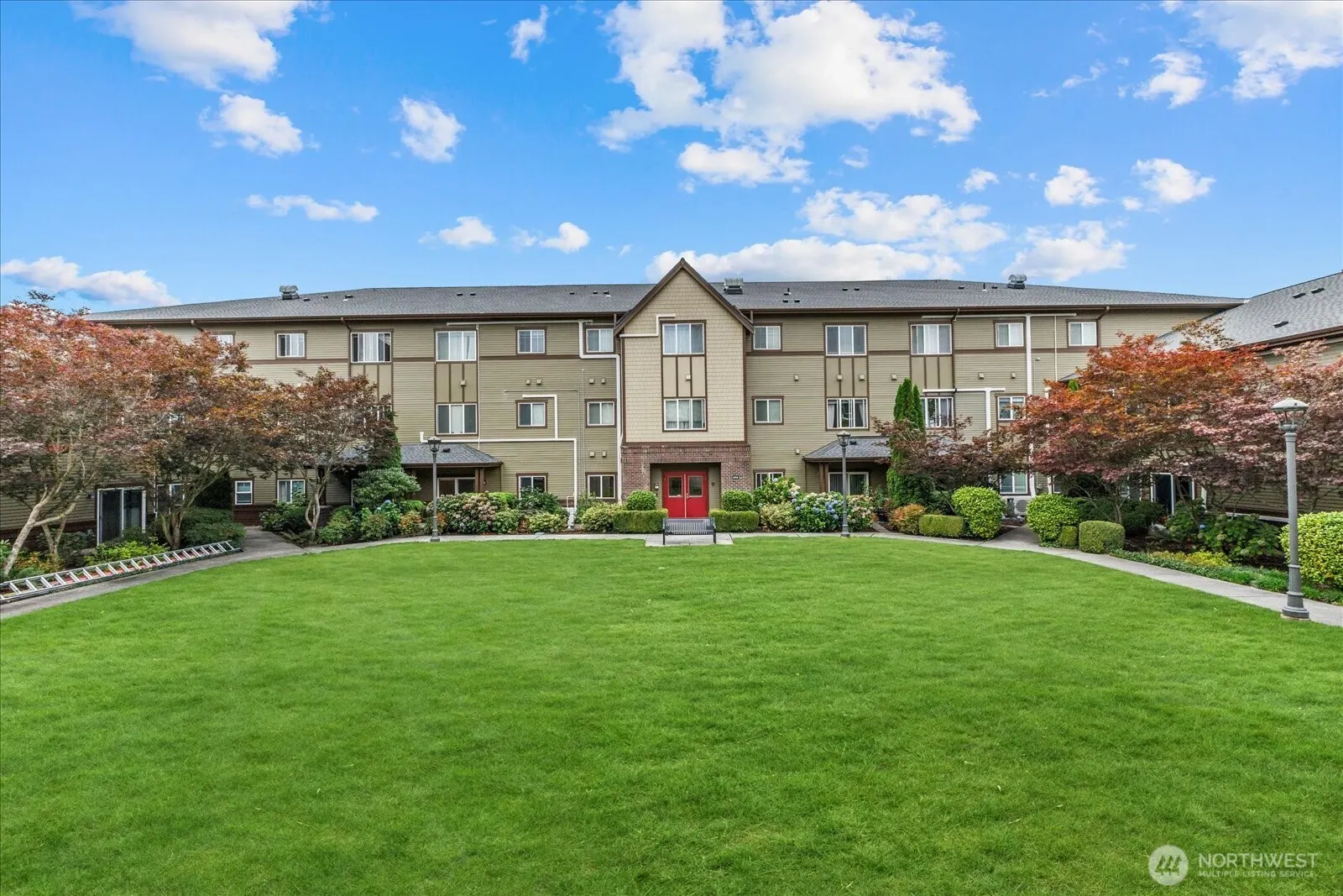 973 NE Ingram Street #A101, Issaquah, WA 98029-5429