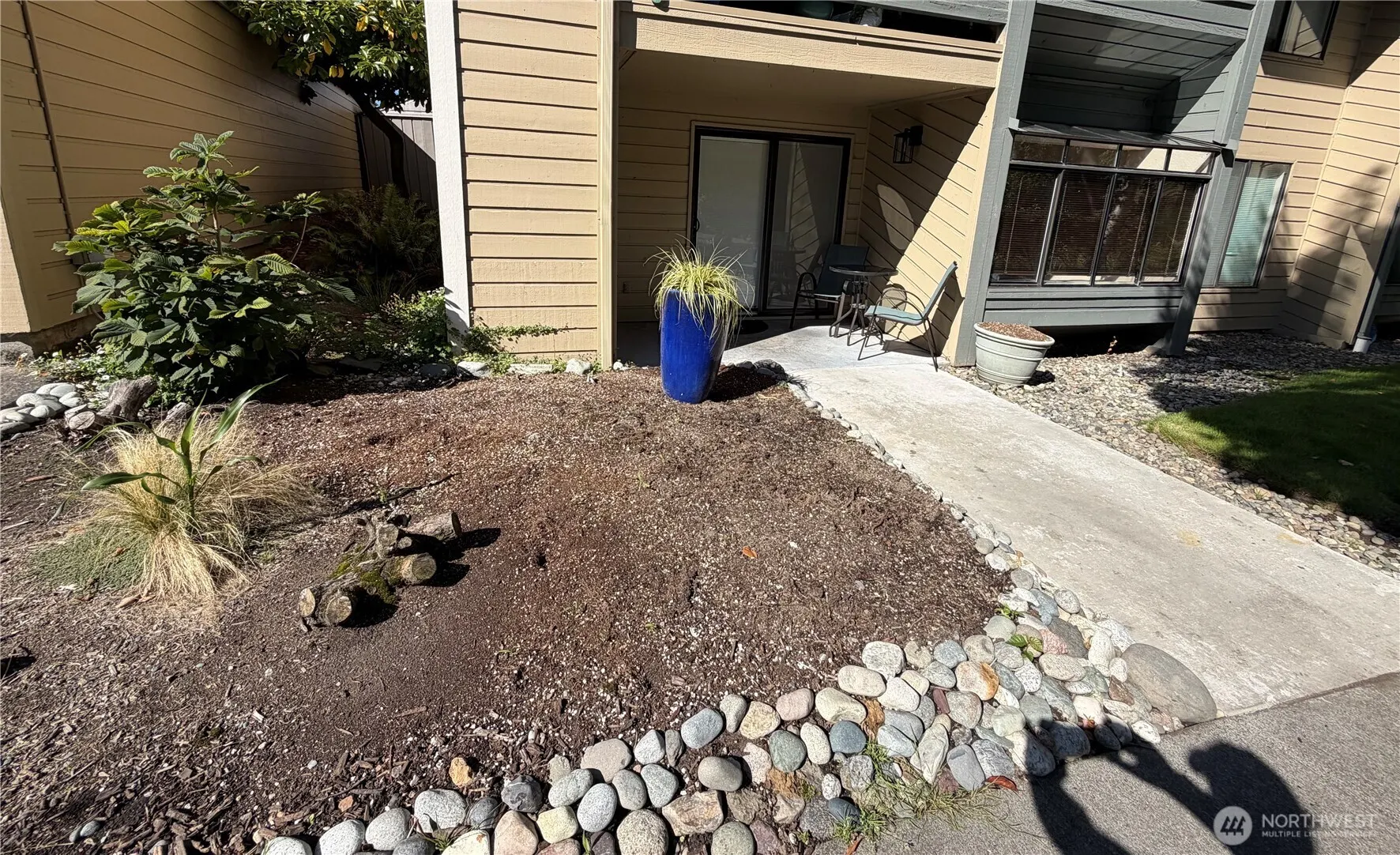 4820 200th Street SW #B101, Lynnwood, WA 98036