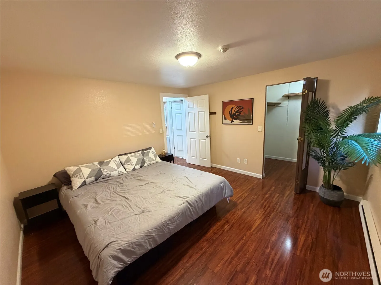 4820 200th Street SW #B101, Lynnwood, WA 98036