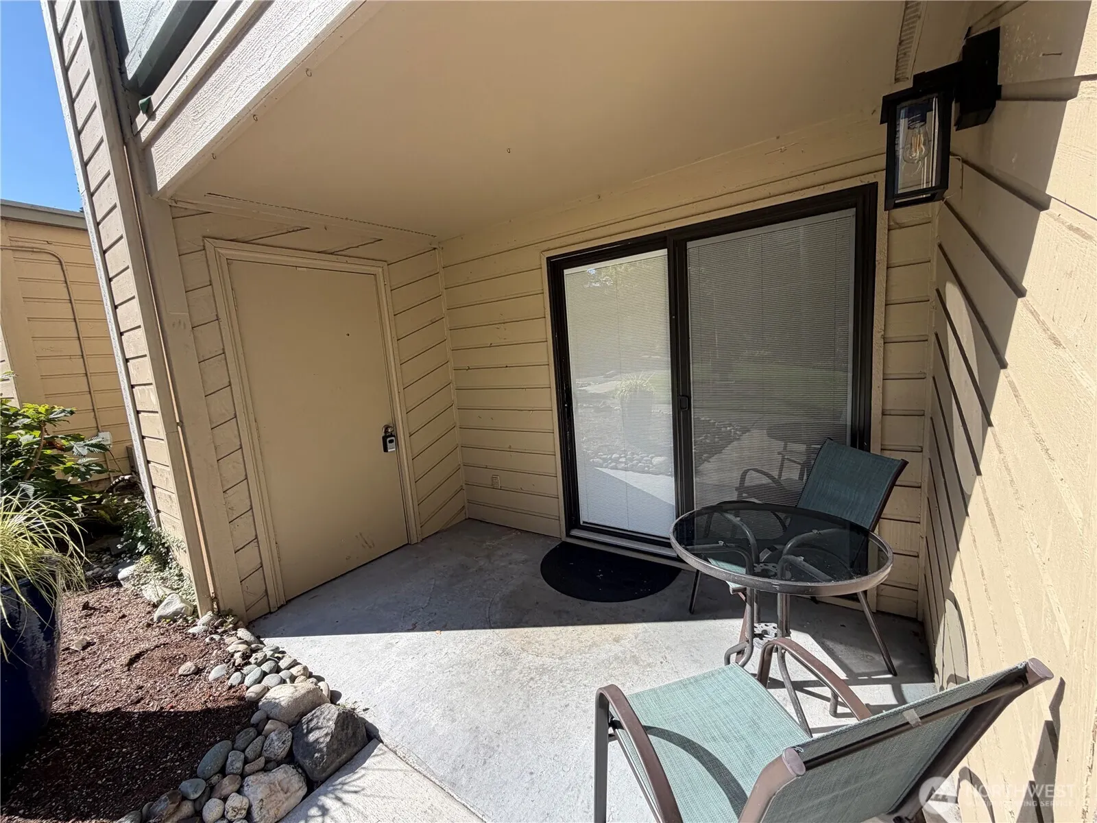 4820 200th Street SW #B101, Lynnwood, WA 98036