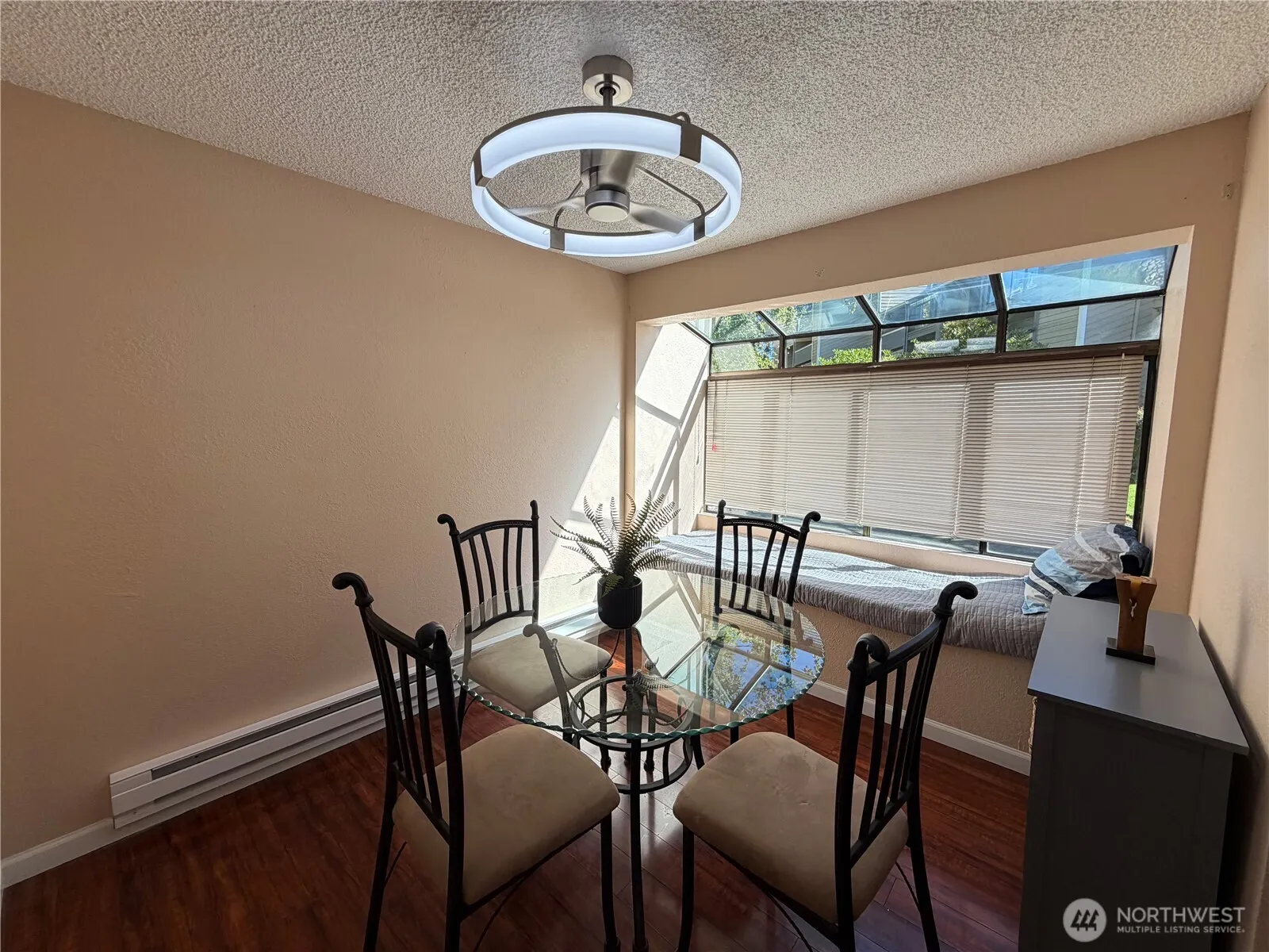 4820 200th Street SW #B101, Lynnwood, WA 98036
